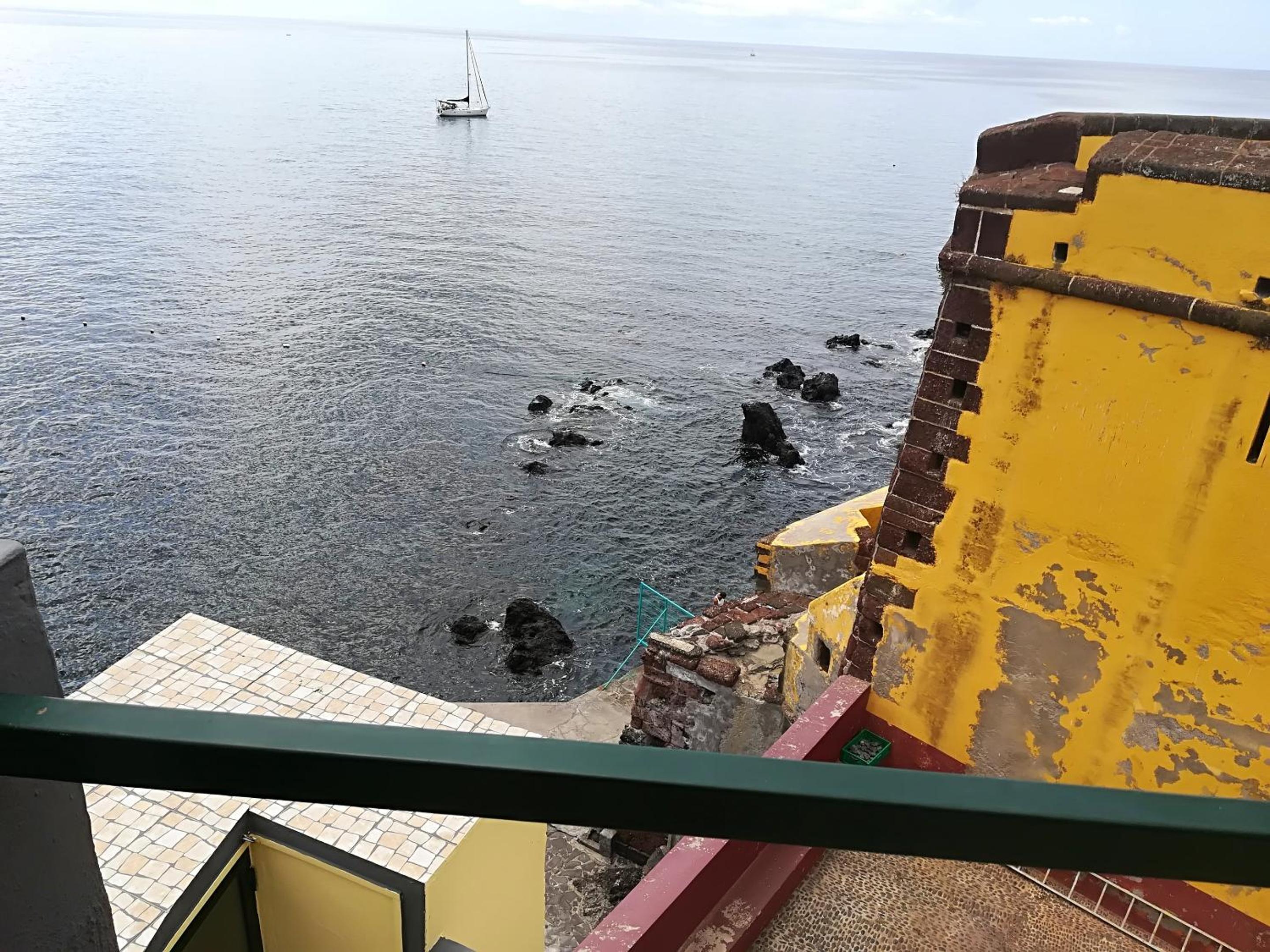 Cosy apartment in Funchal, sea and mountain views, 35 m²