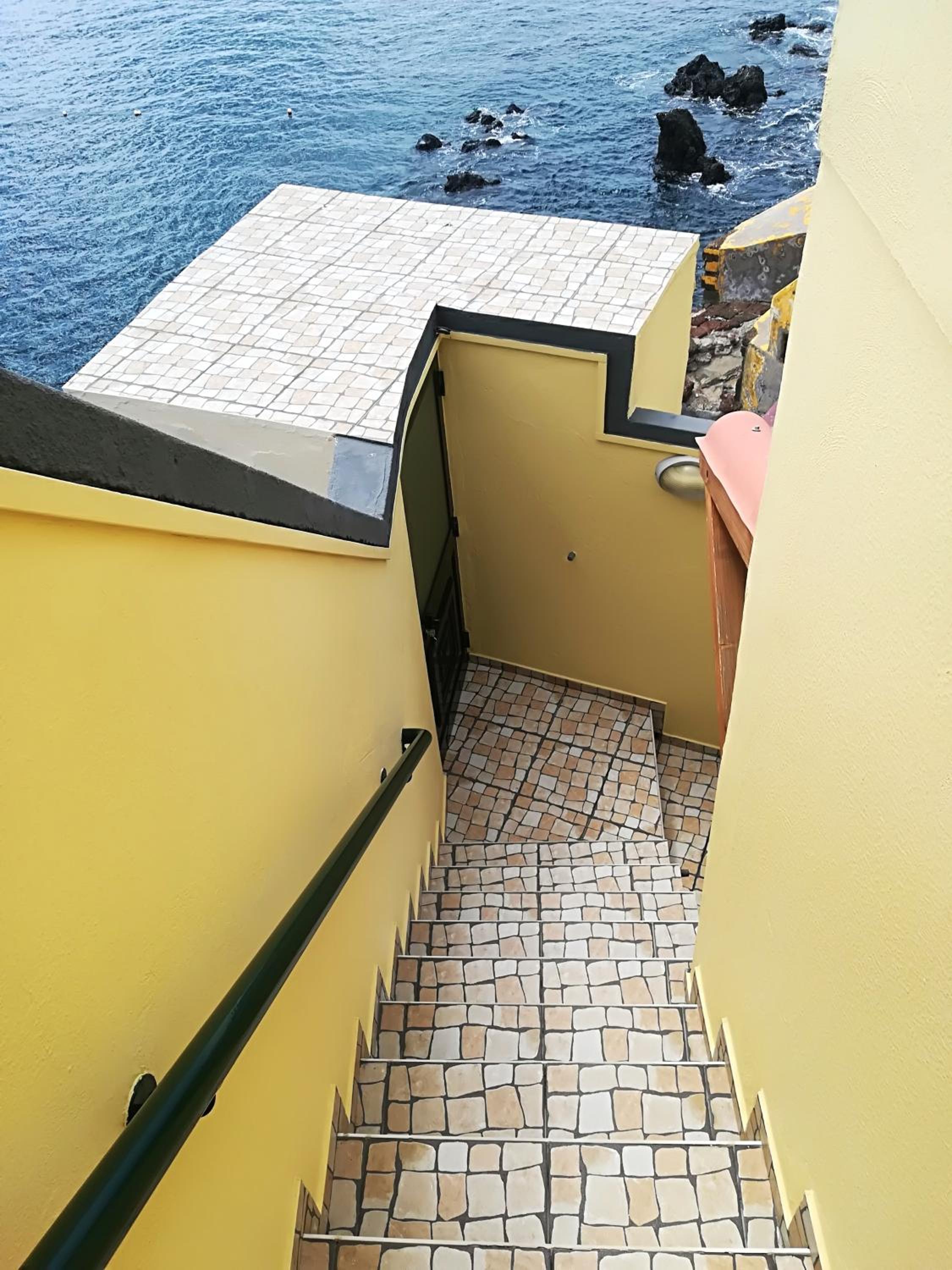 Cosy apartment in Funchal, sea and mountain views, 35 m²