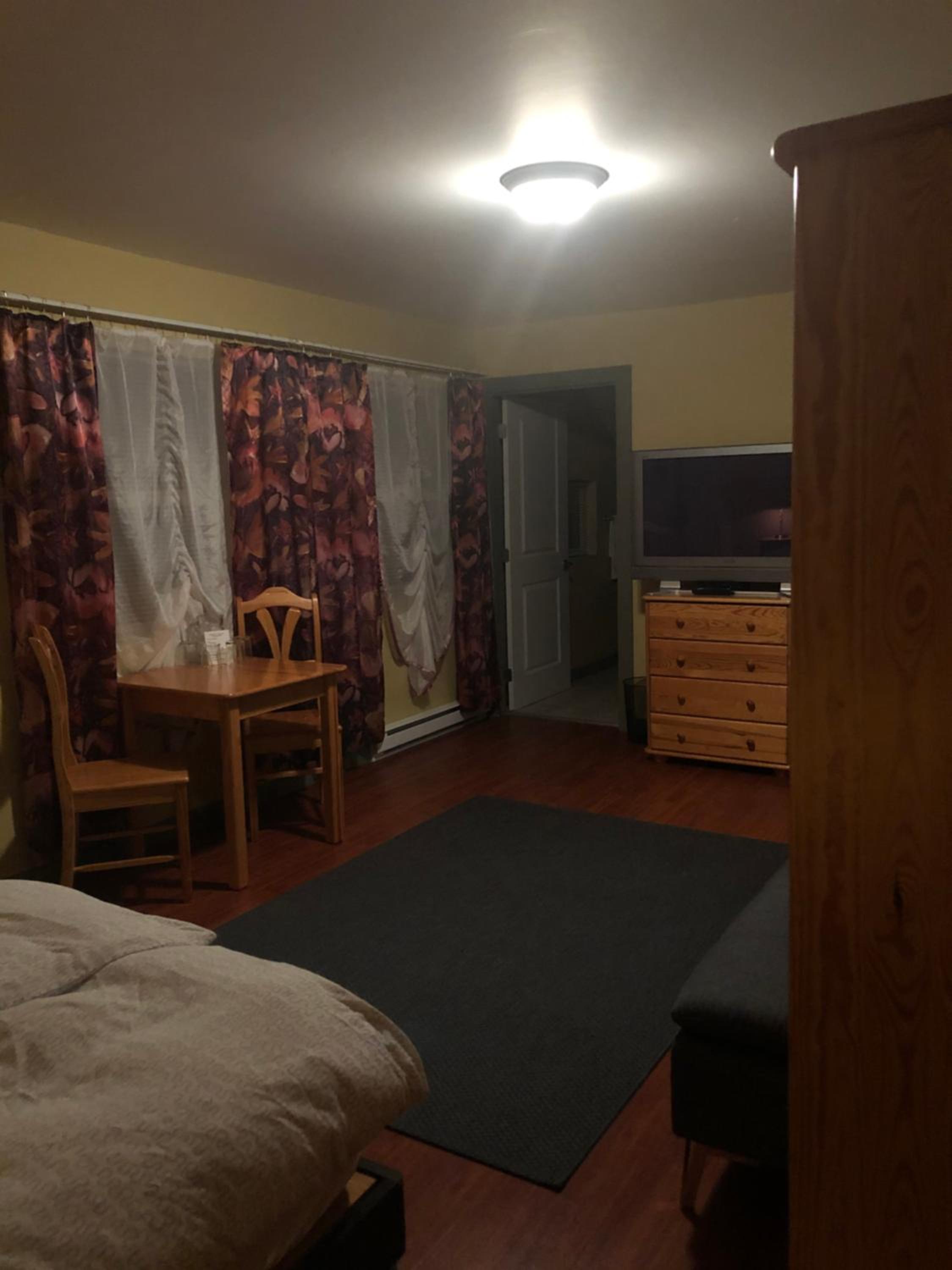 Crowsnest Vineyards Guesthouse