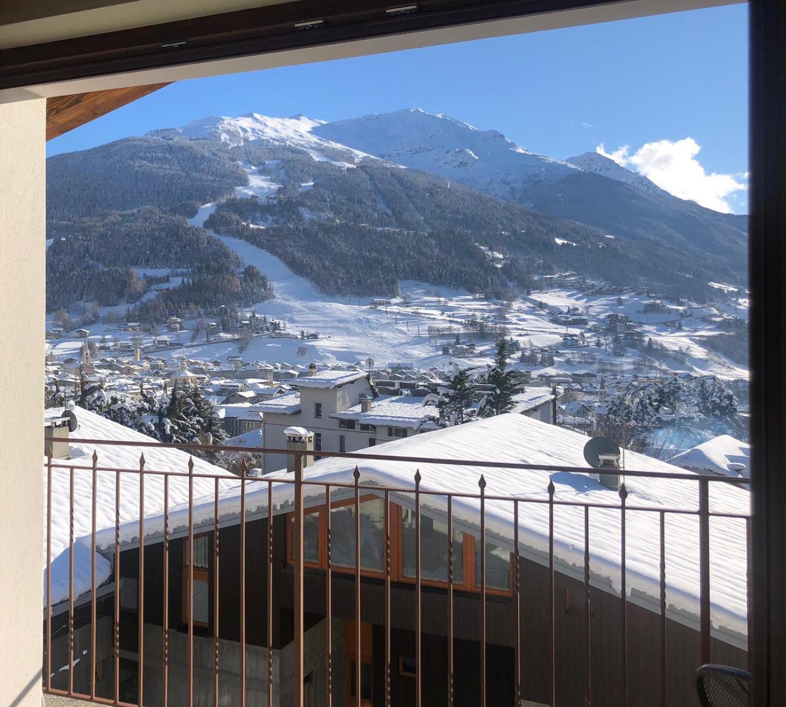 Casa Reit view 3
