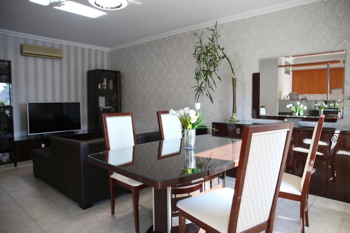 Petra Apartman view 4