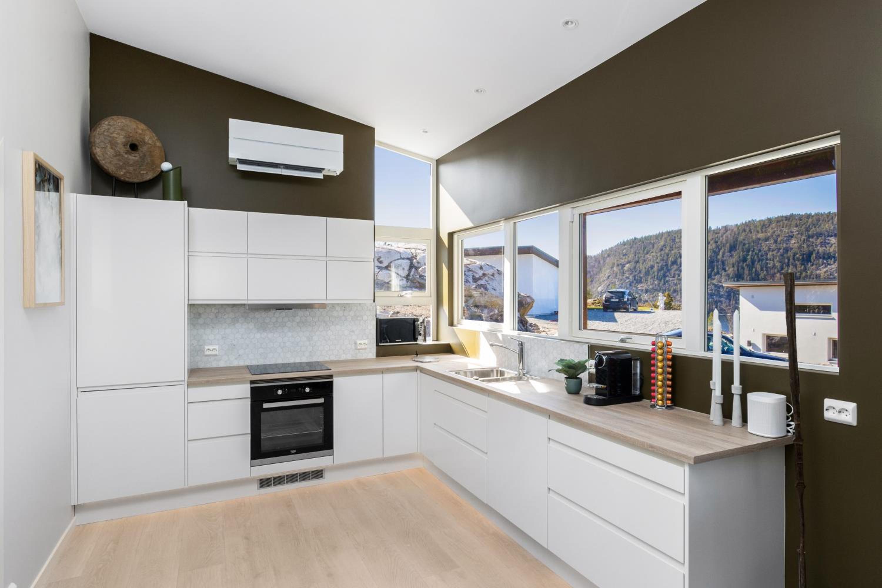 Funky cabin with a panoramic view of the Oslofjord view 5
