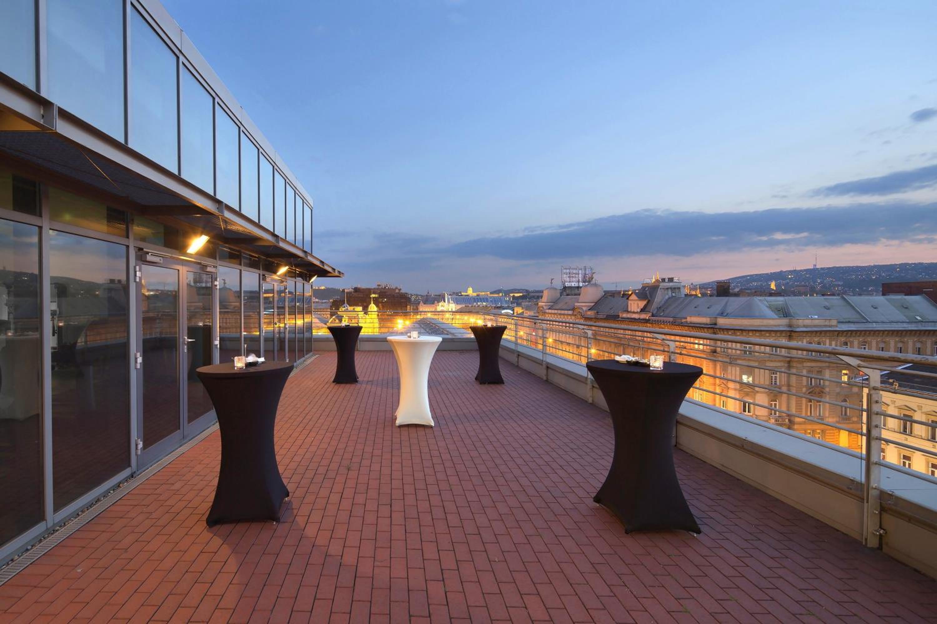 Crowne Plaza Budapest by IHG 14