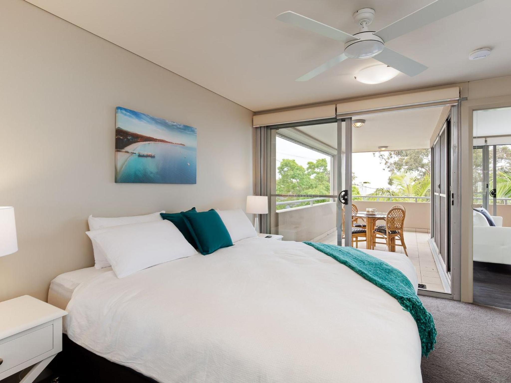 Bayview Apartments 10 42 Stockton St - Stylish apartment with air conditioning and Wi-Fi conveniently located in the heart of Nelson Bay