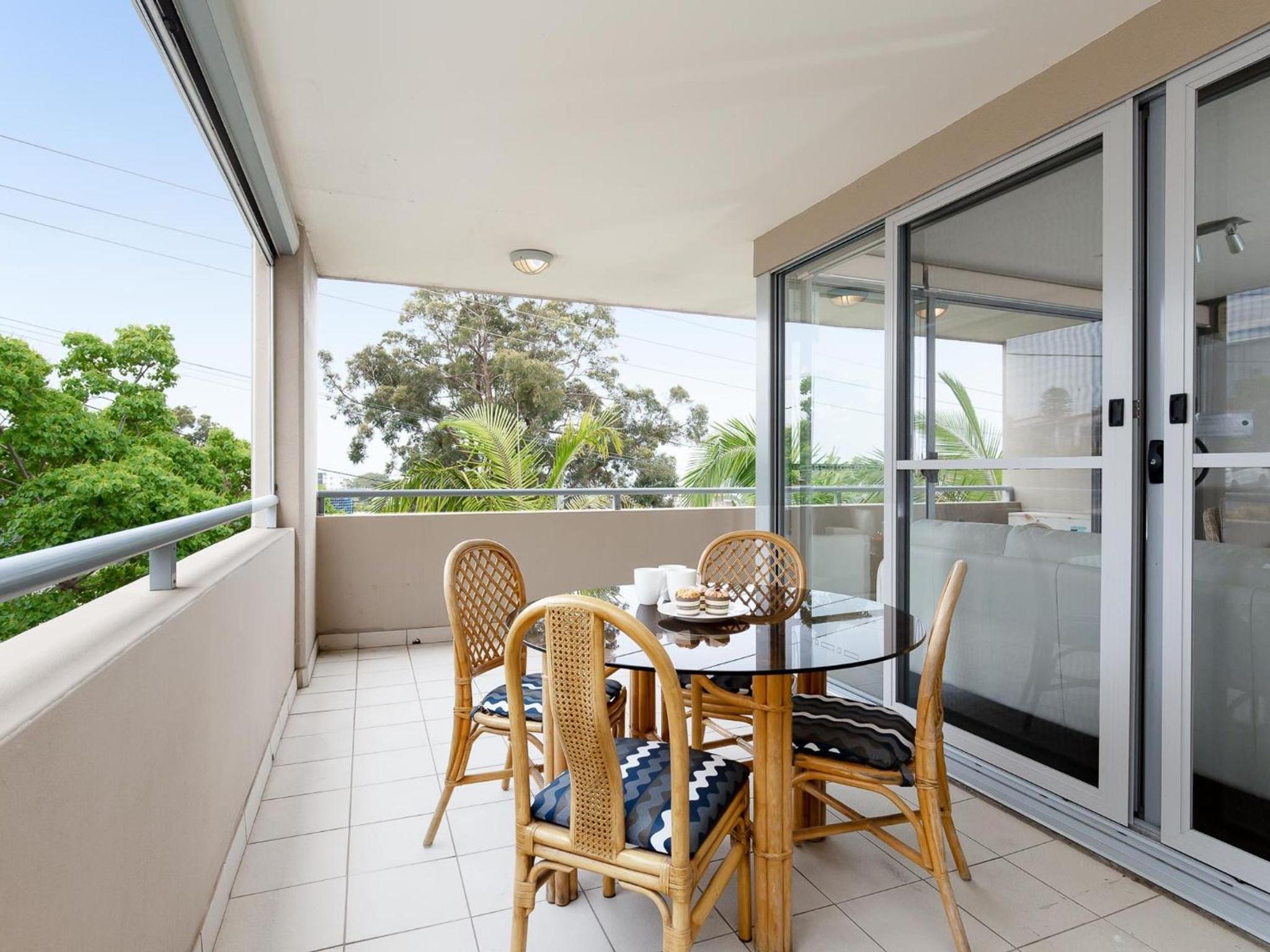 Bayview Apartments 10 42 Stockton St - Stylish apartment with air conditioning and Wi-Fi conveniently located in the heart of Nelson Bay