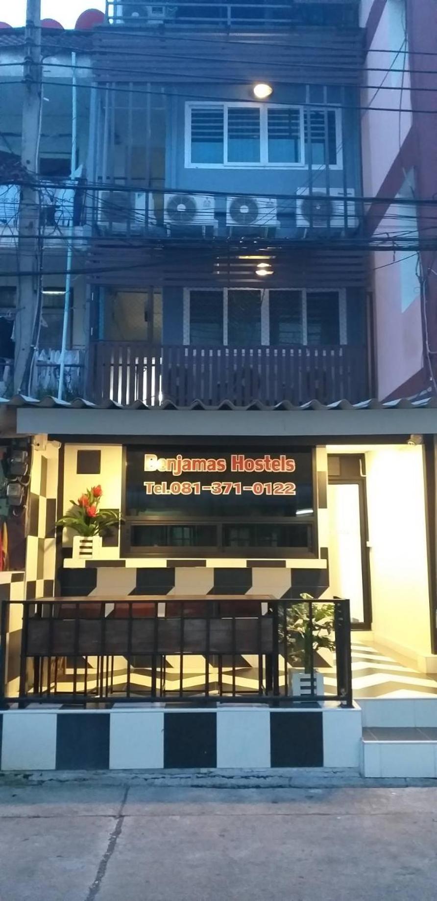 Benjamas hostels