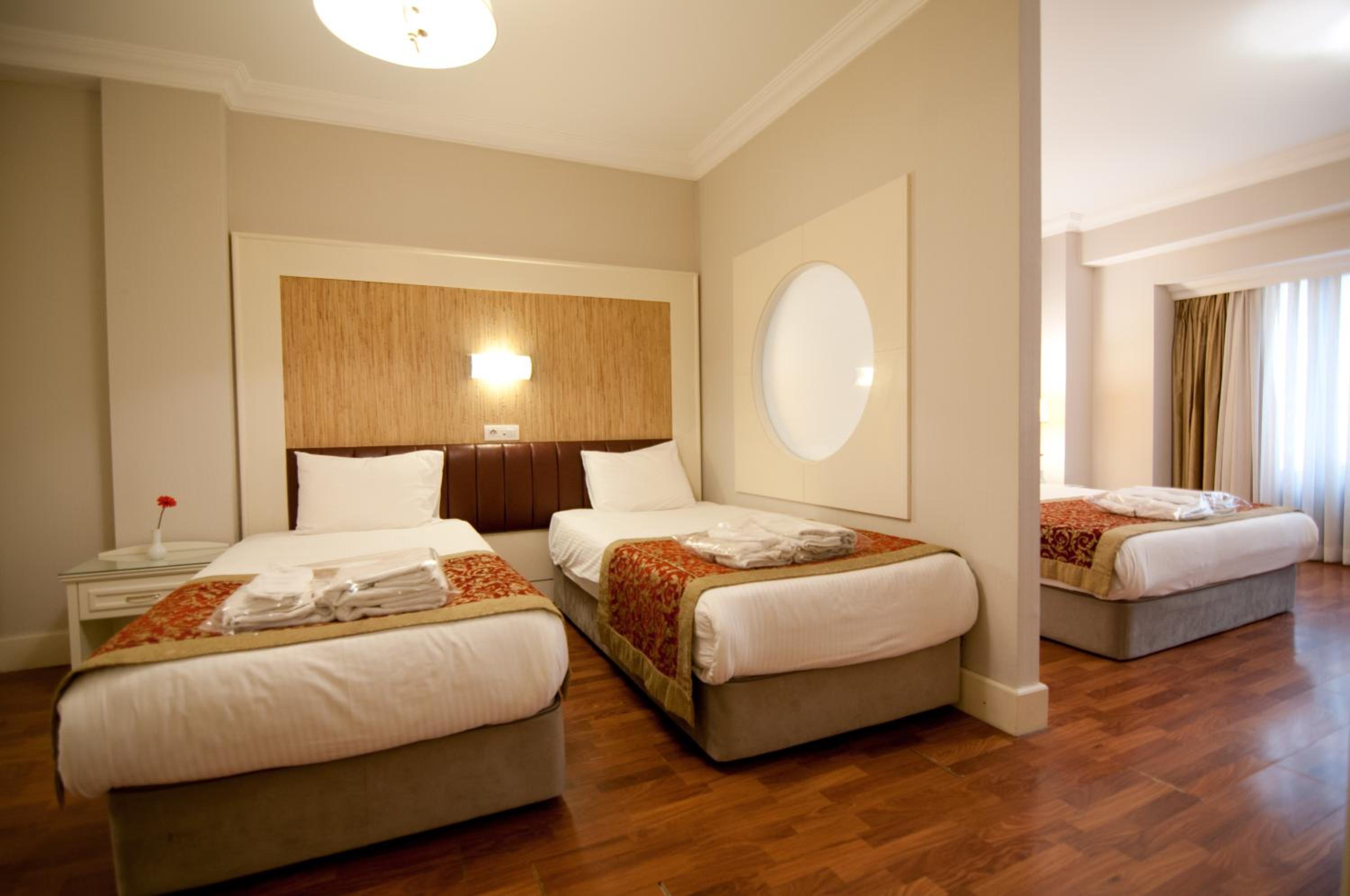 Taksim Metropark Hotel - Image 61