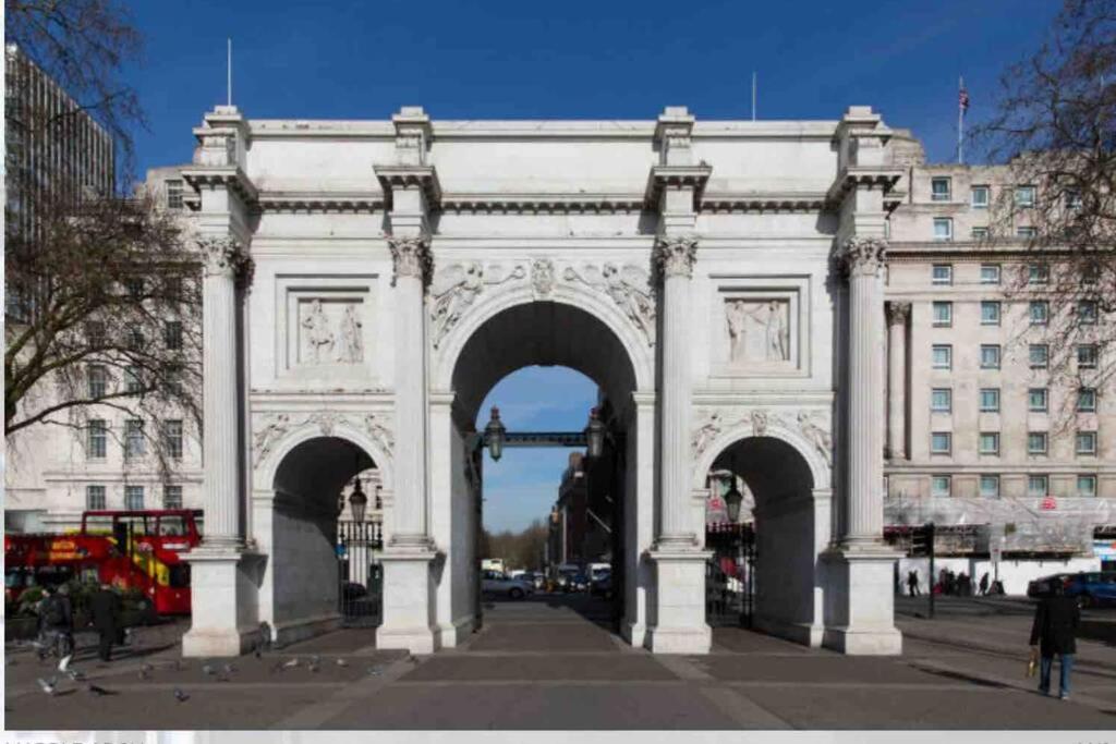 Stylish large cool 3 bed 3 bath Marylebone +AC