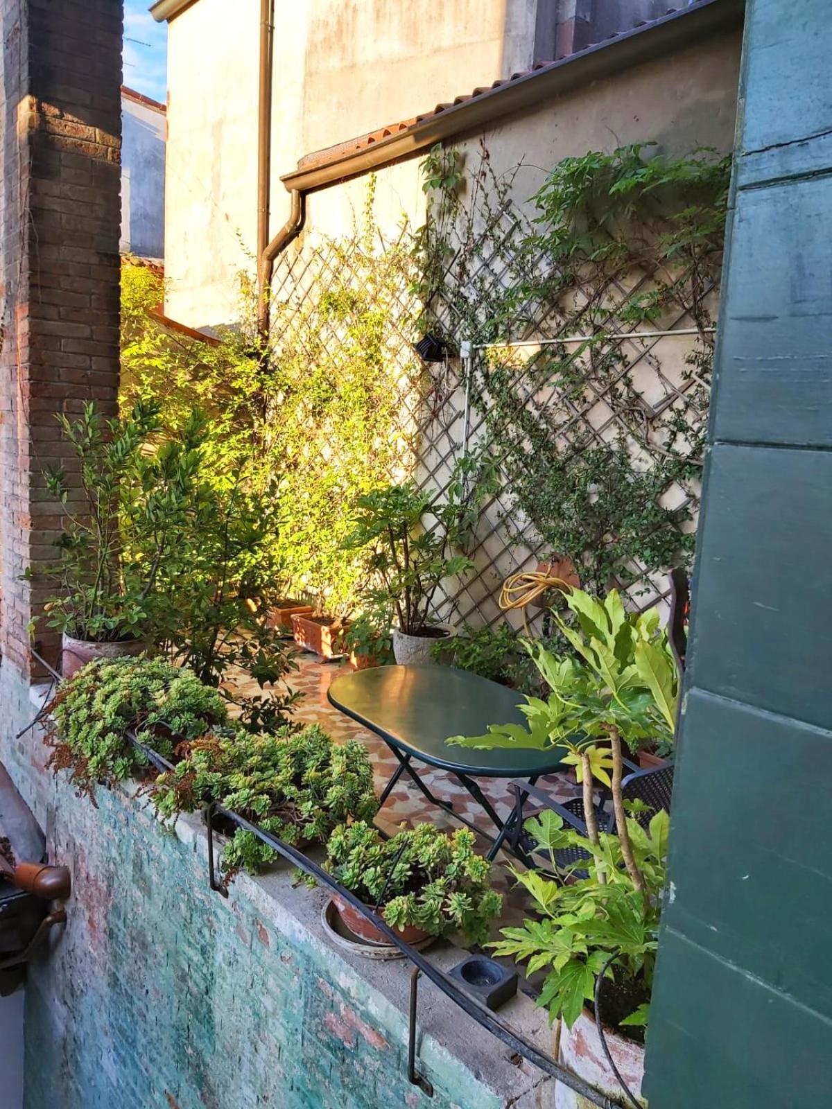 A PRIVATE TERRACE IN THE HEART OF VENICE