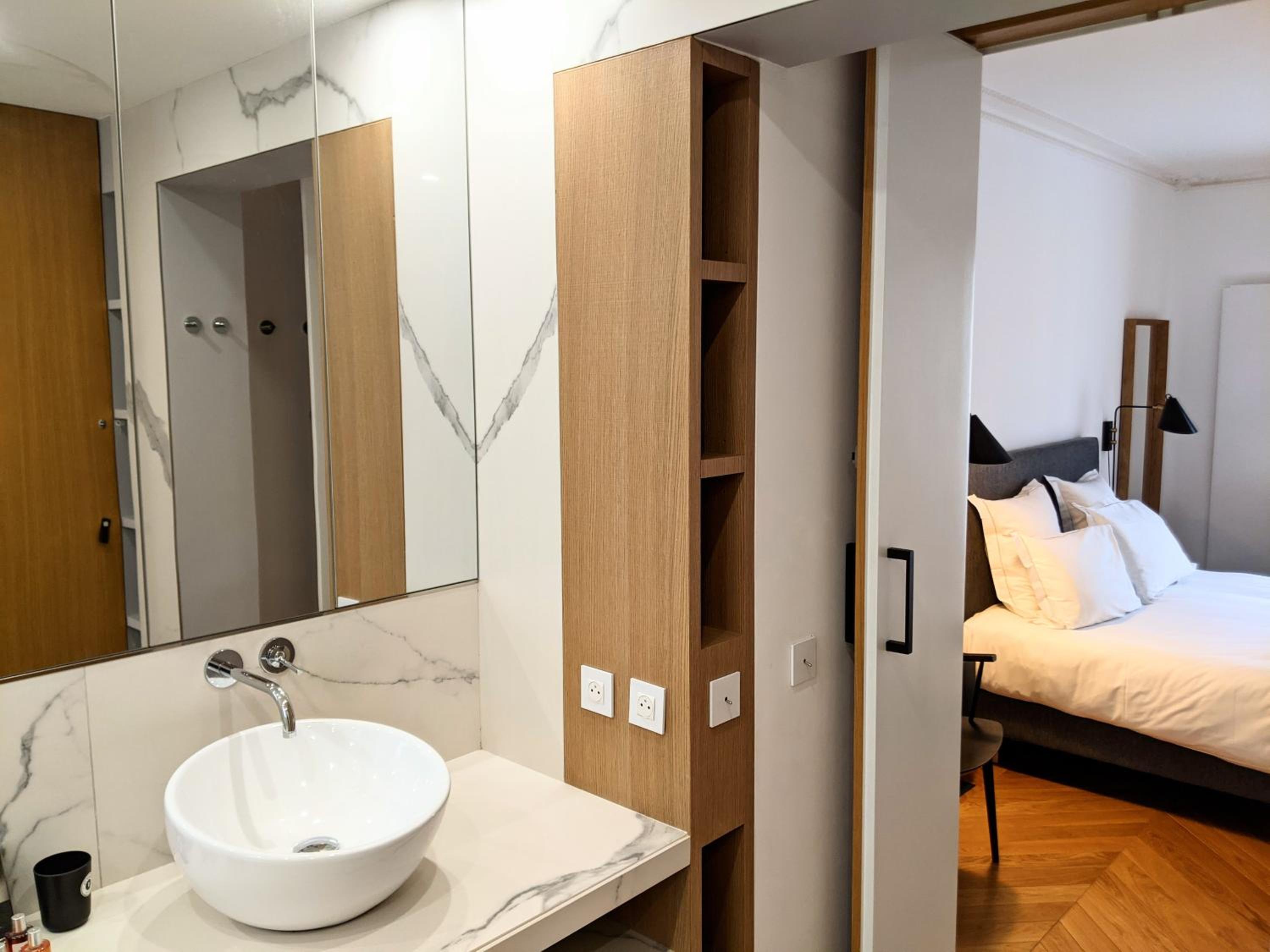 RESIDENCES HARCOURT - Ile Saint Louis - PARIS