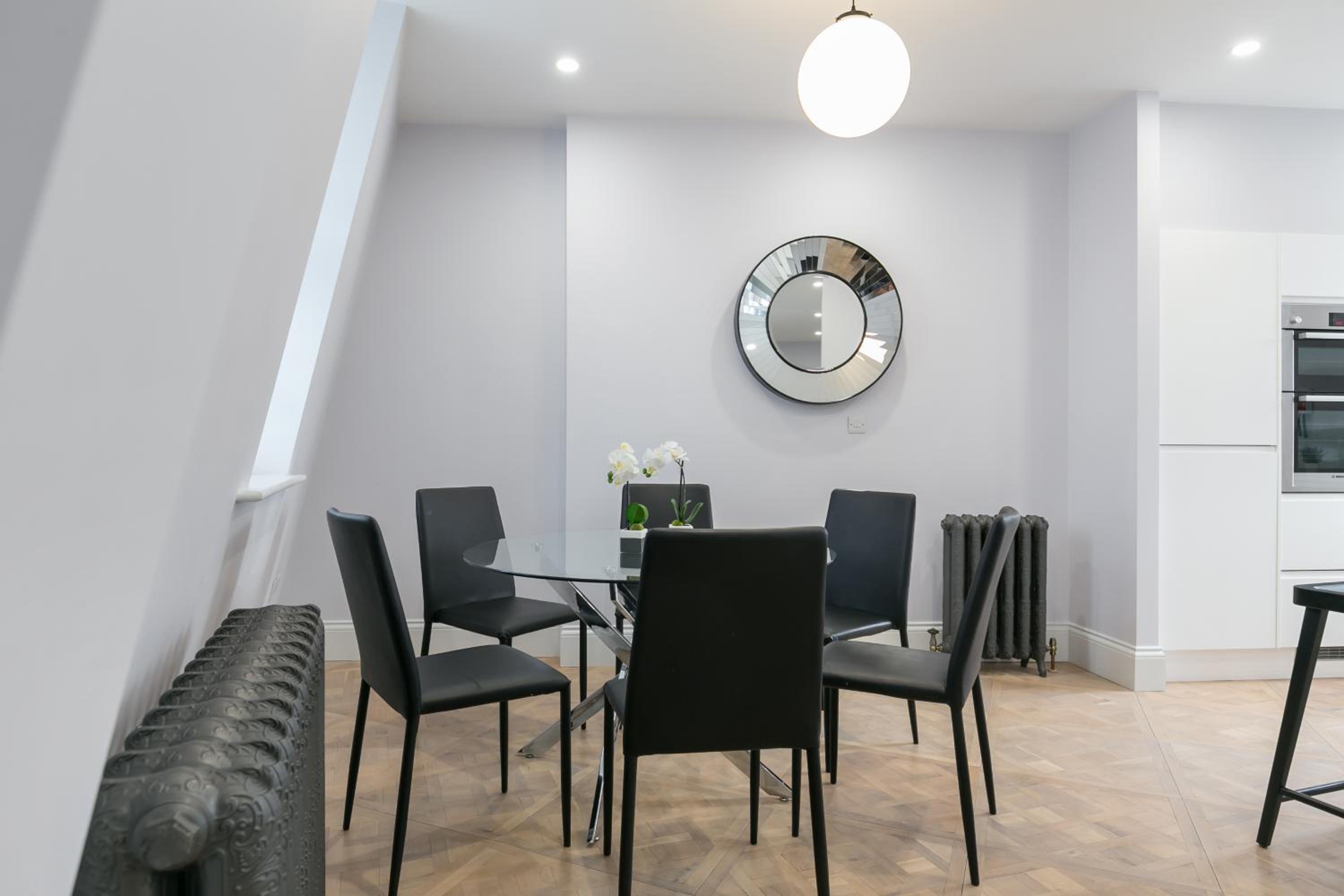 Urban Chic - Shaftesbury