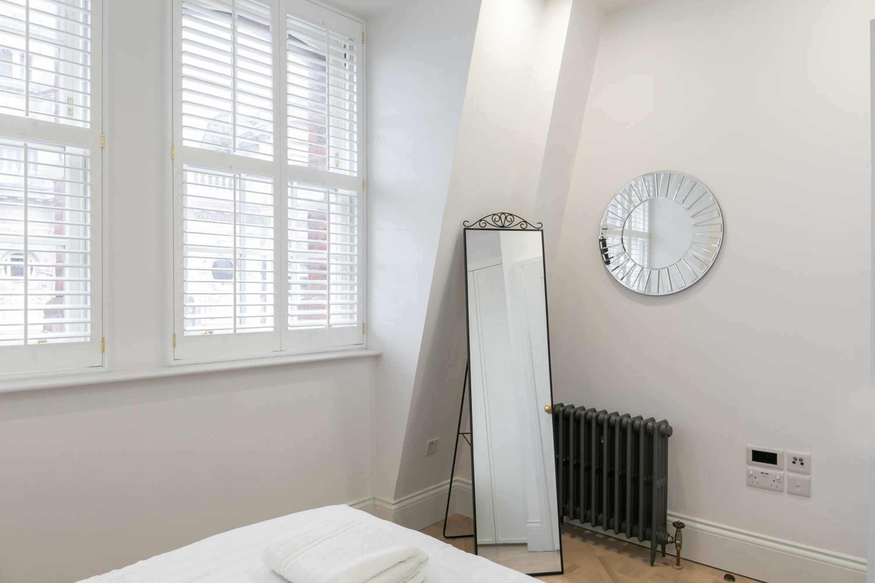 Urban Chic - Shaftesbury