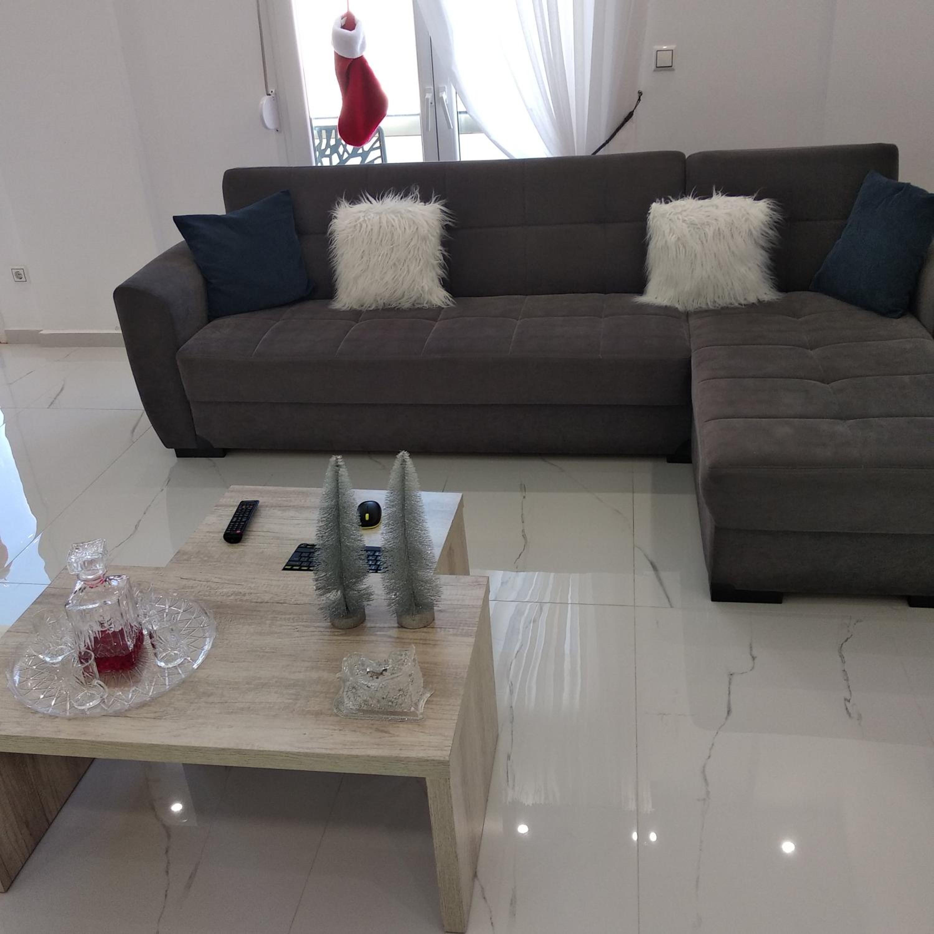 Despina's Luxury apt downtown view 4