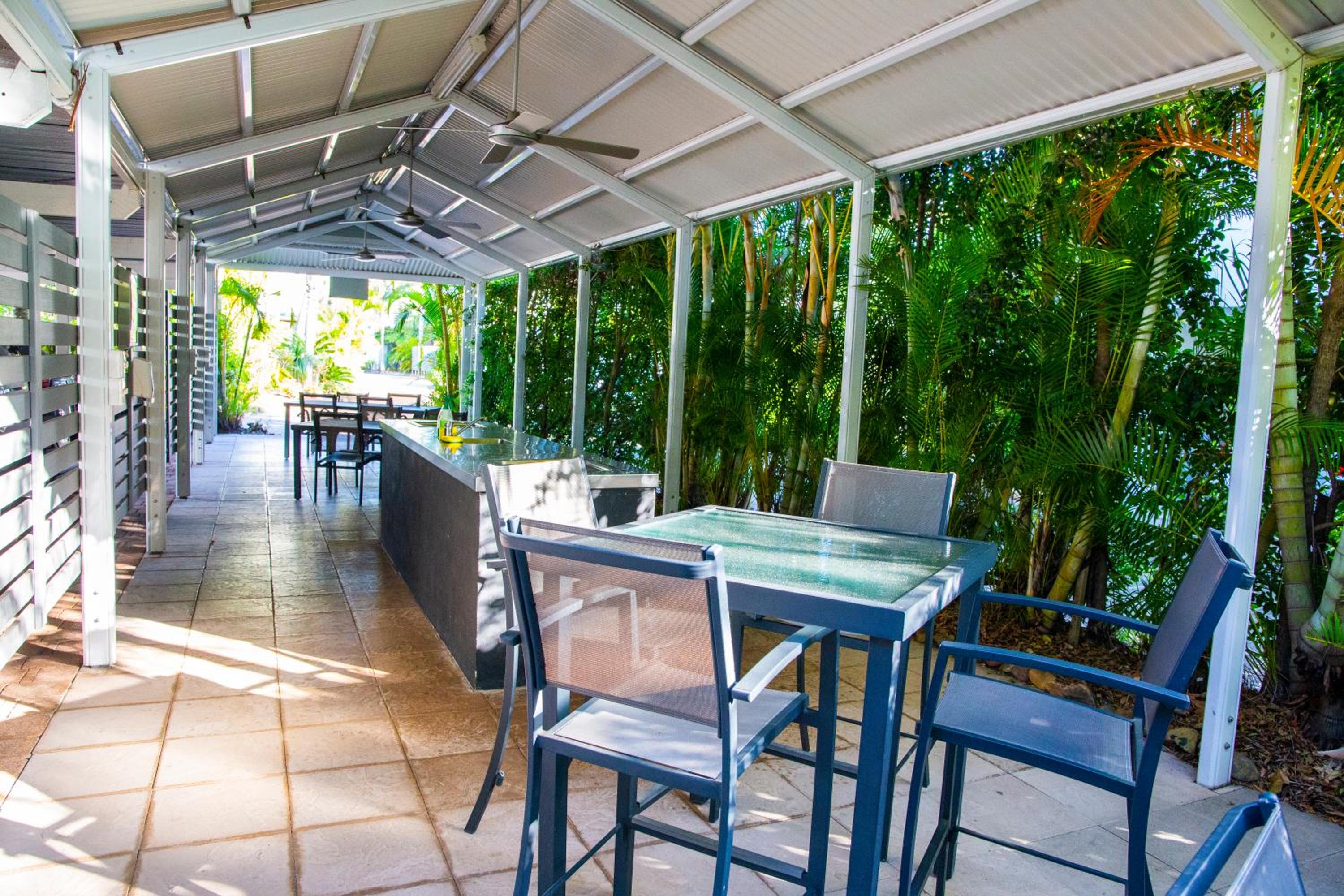 Noosaville Vacations - 2 Bedroom Renovated Townhouse, Walk to Noosa River - Property Image 7