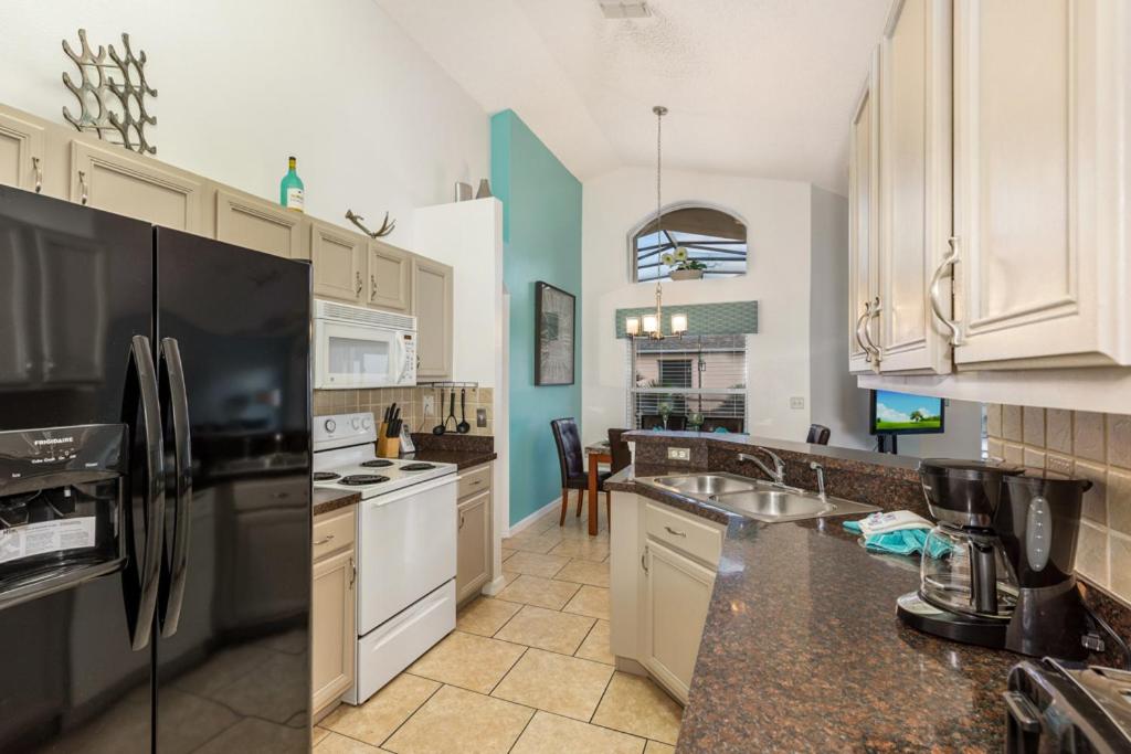 Disney Area Villa South-Facing Pool and Spa Game Room