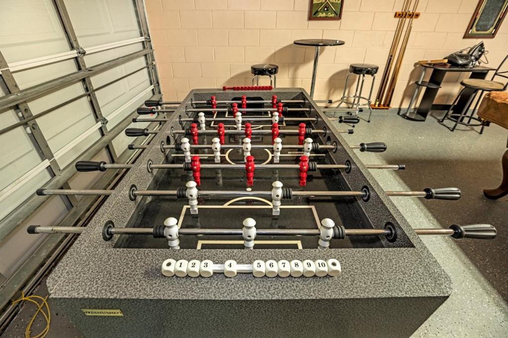 Disney Area Villa South-Facing Pool and Spa Game Room