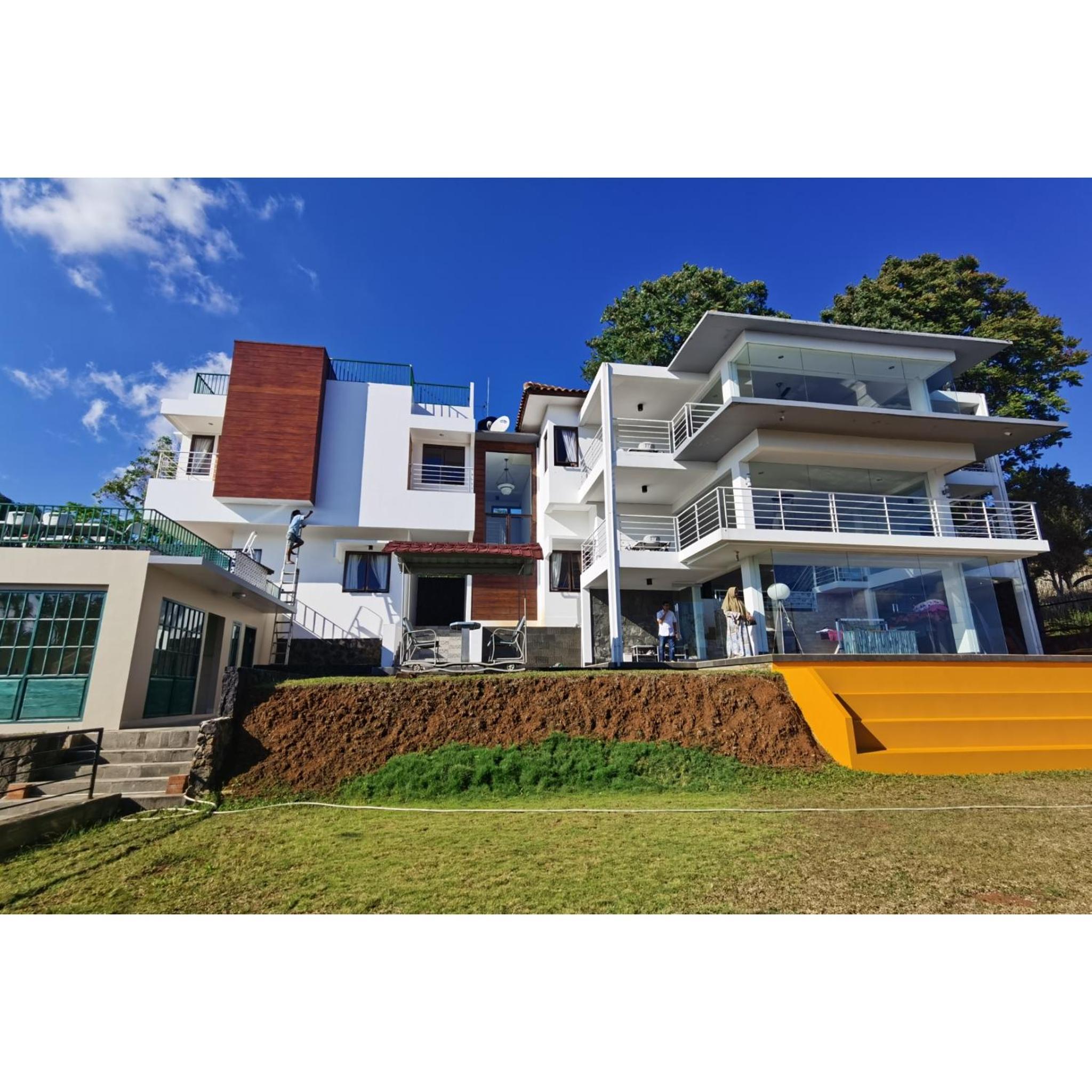 Villa Rosvita Bandung view 2