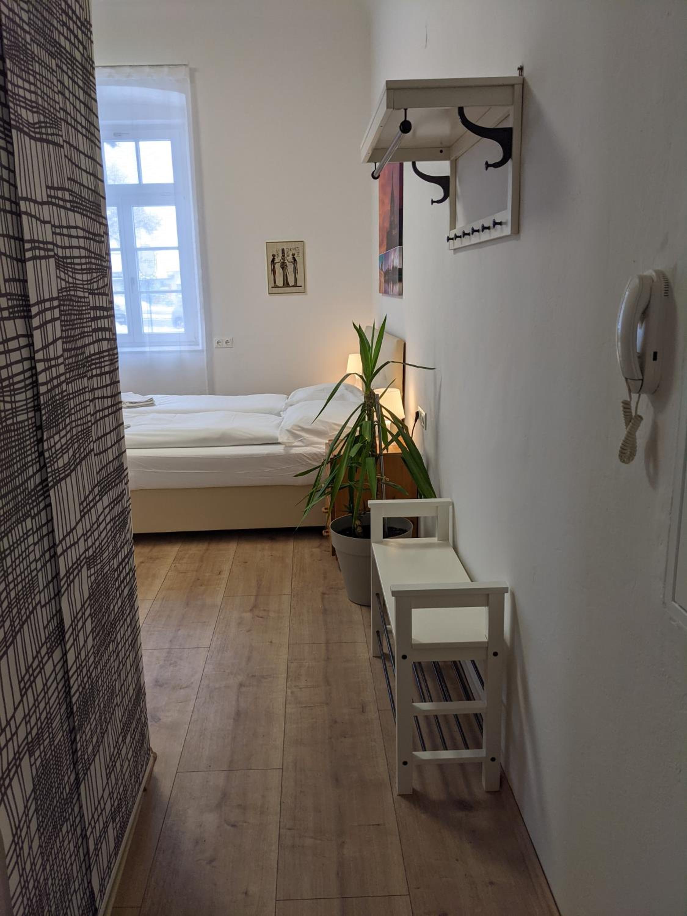 007 Studio Apartment Madrid 30m2 view 5