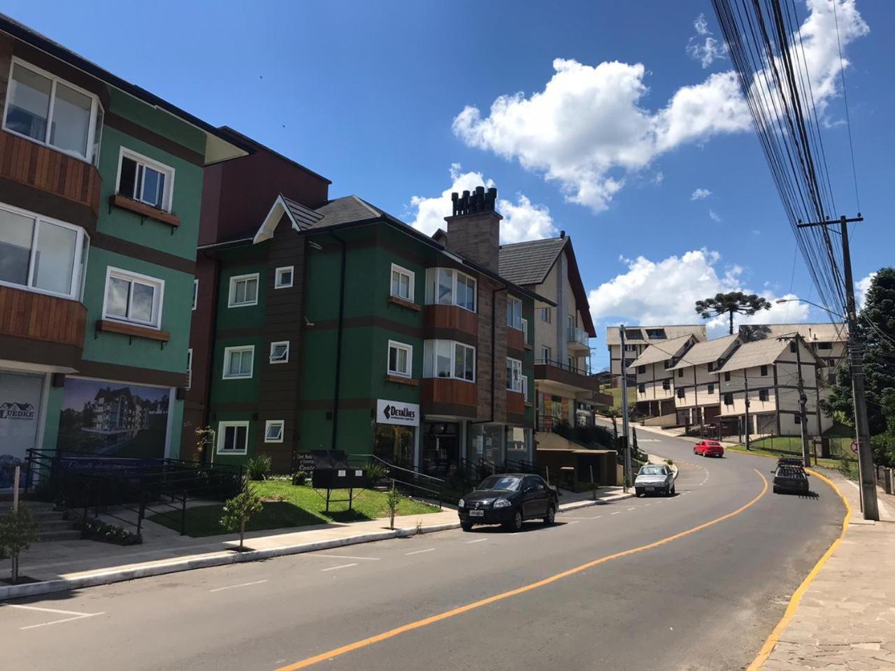 Flat Charme Gramado view 5