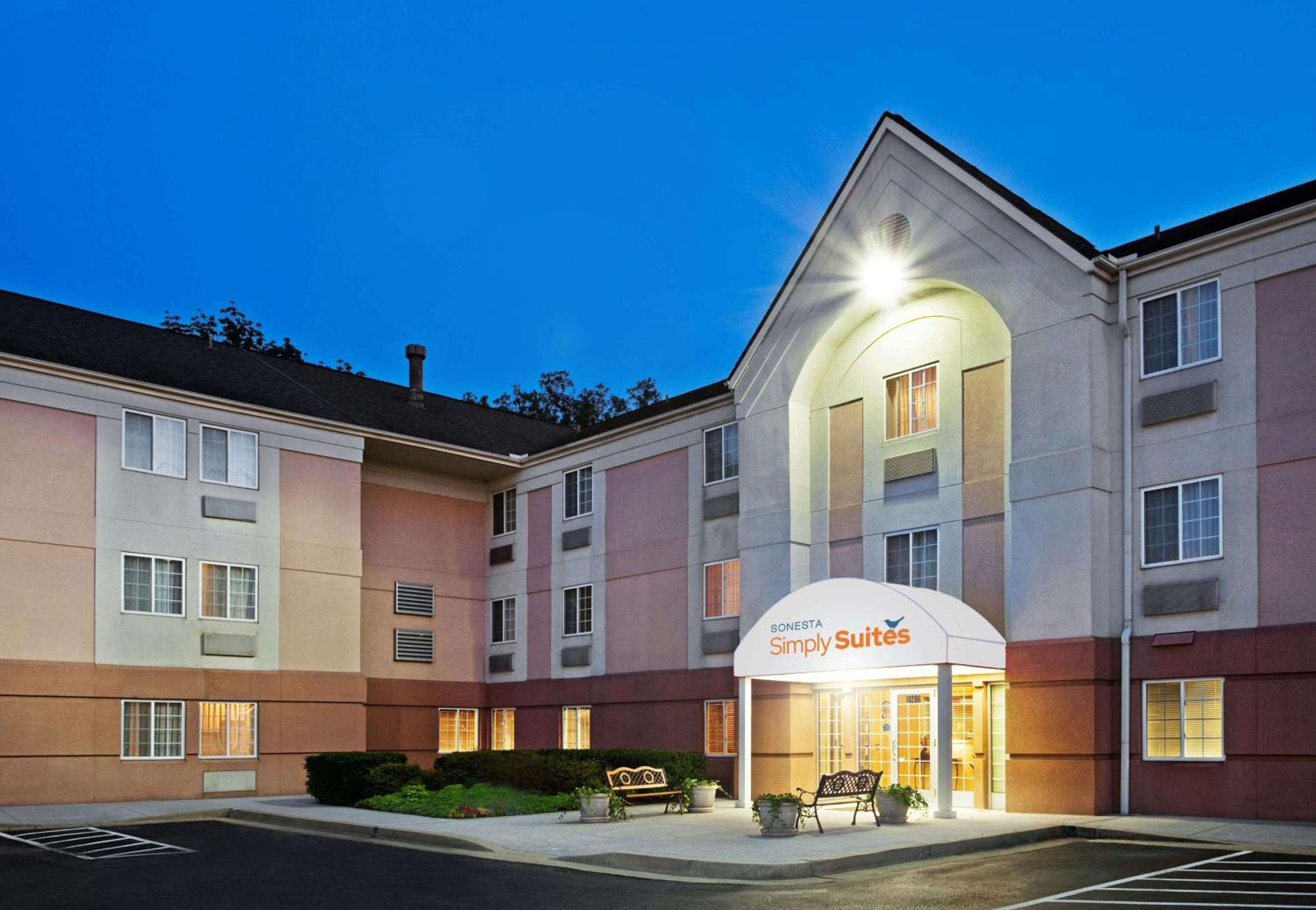 Hotel Sonesta Simply Suites Knoxville - Image 1