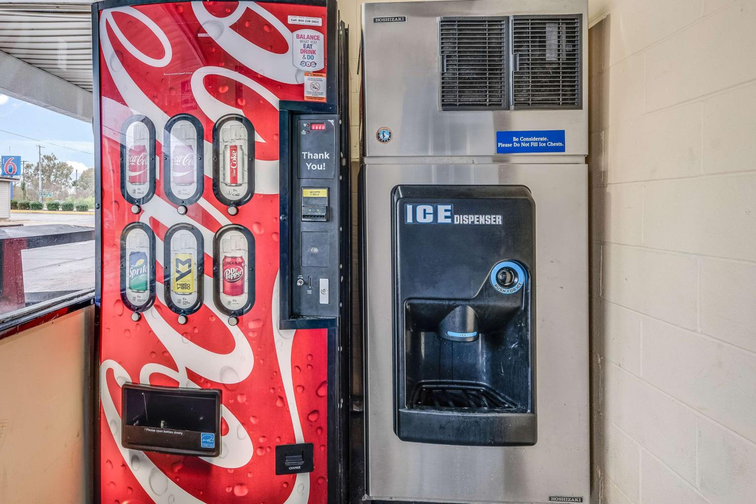 Tupelo Vacations - Motel 6-Tupelo, MS - Downtown - Property Image 9