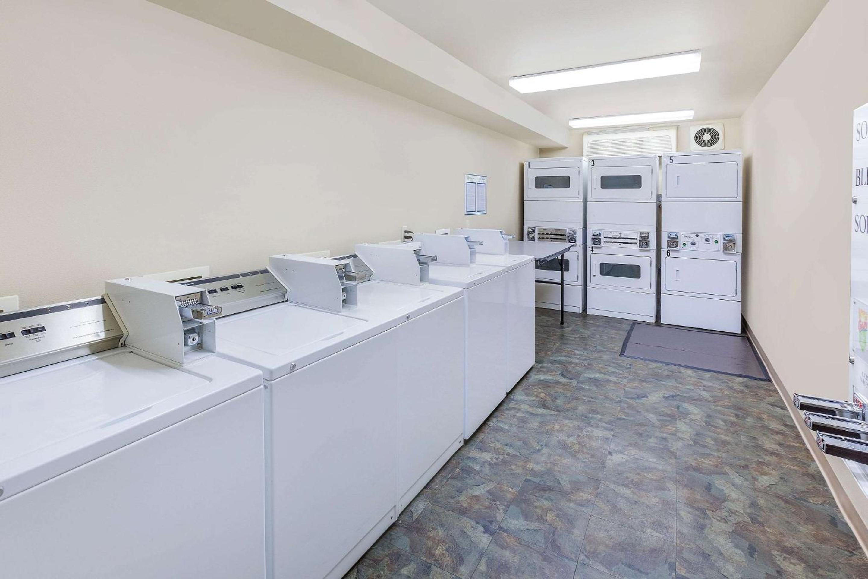 WoodSpring Suites Ankeny Des Moines