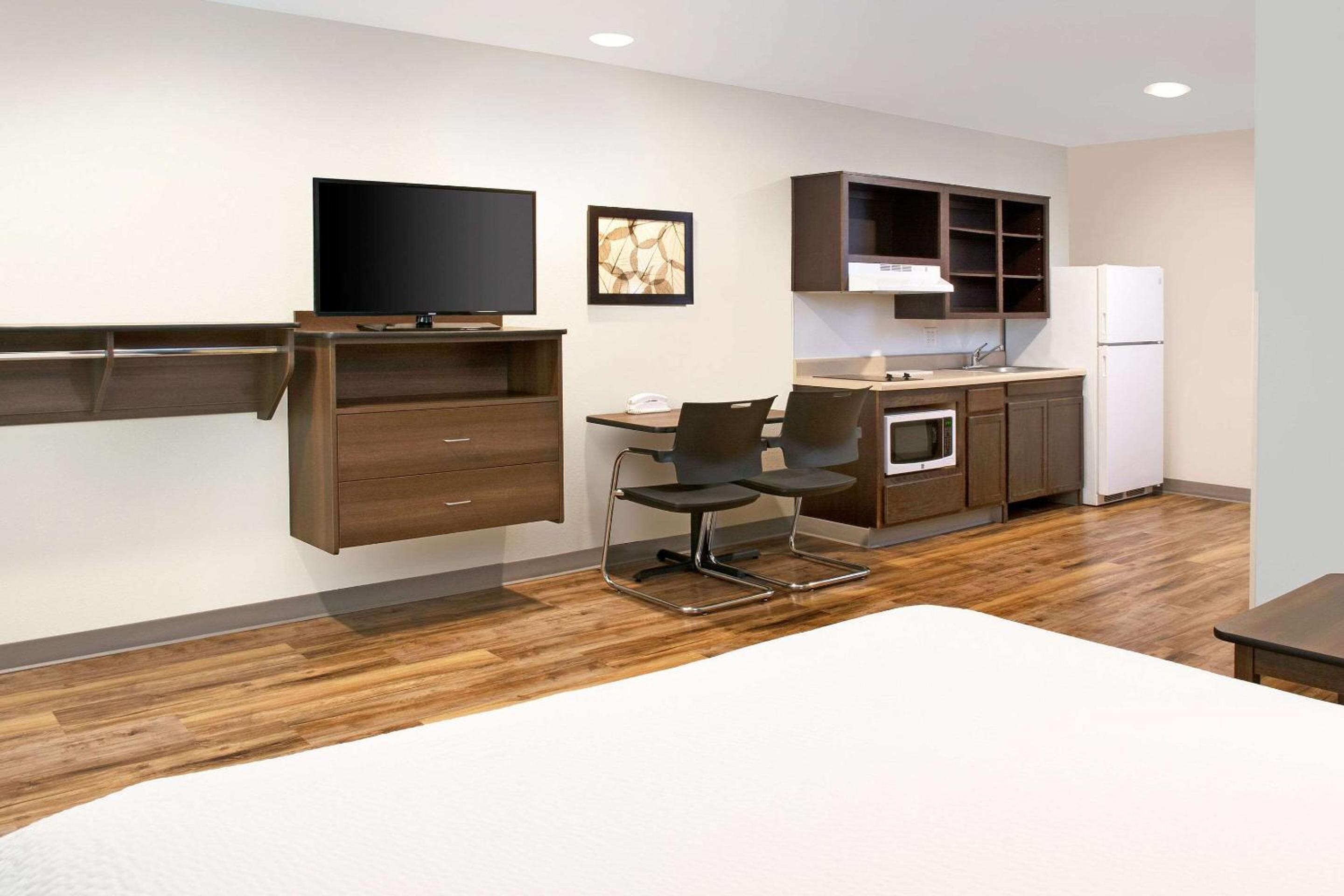 WoodSpring Suites Nashville Airport - Property Image 1