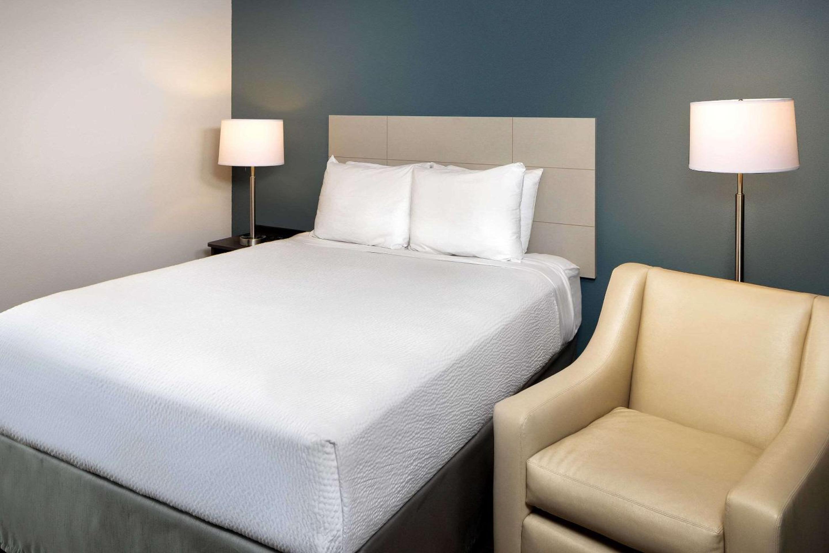 Woodspring Suites Houston IAH Airport
