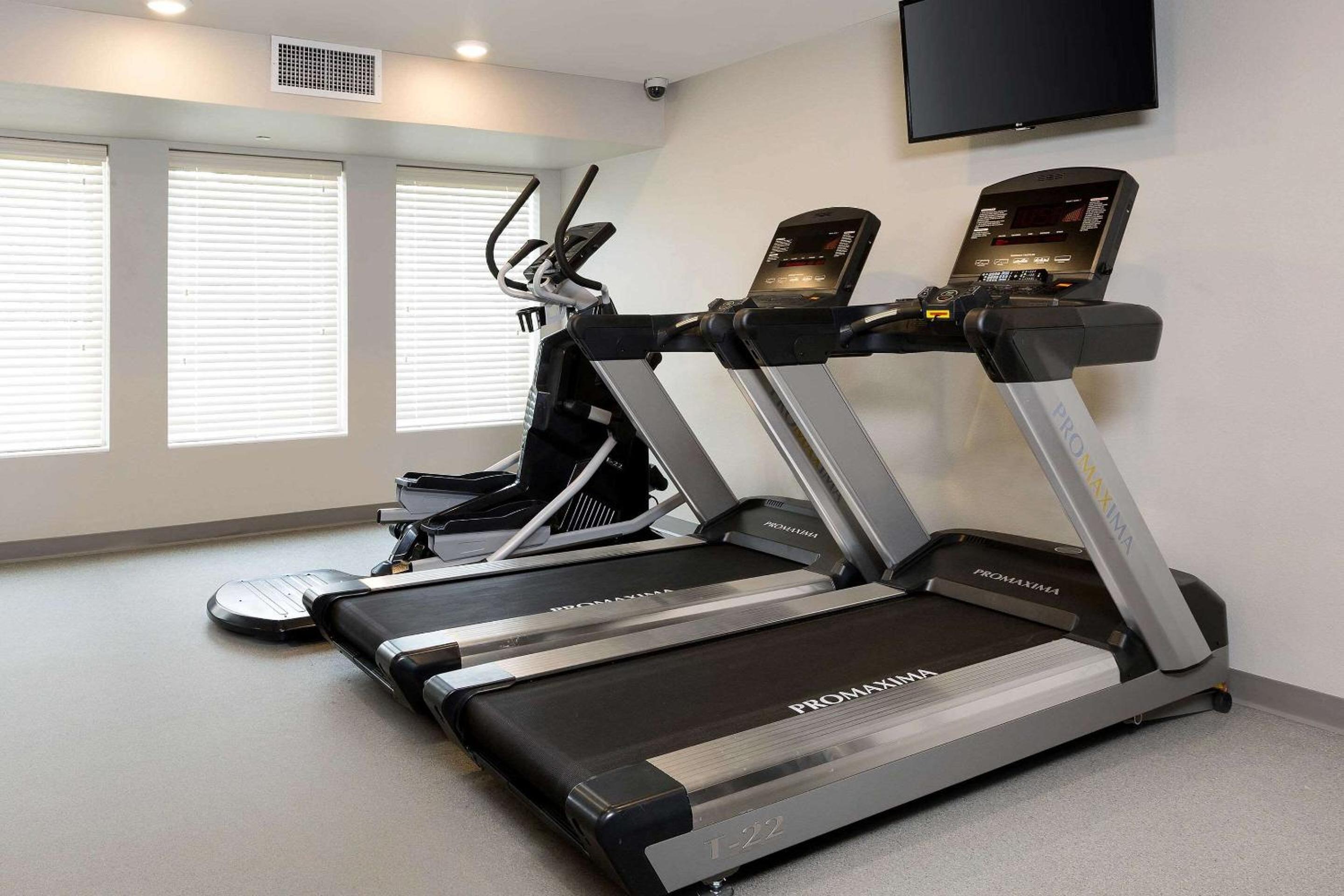 Woodspring Suites Houston IAH Airport