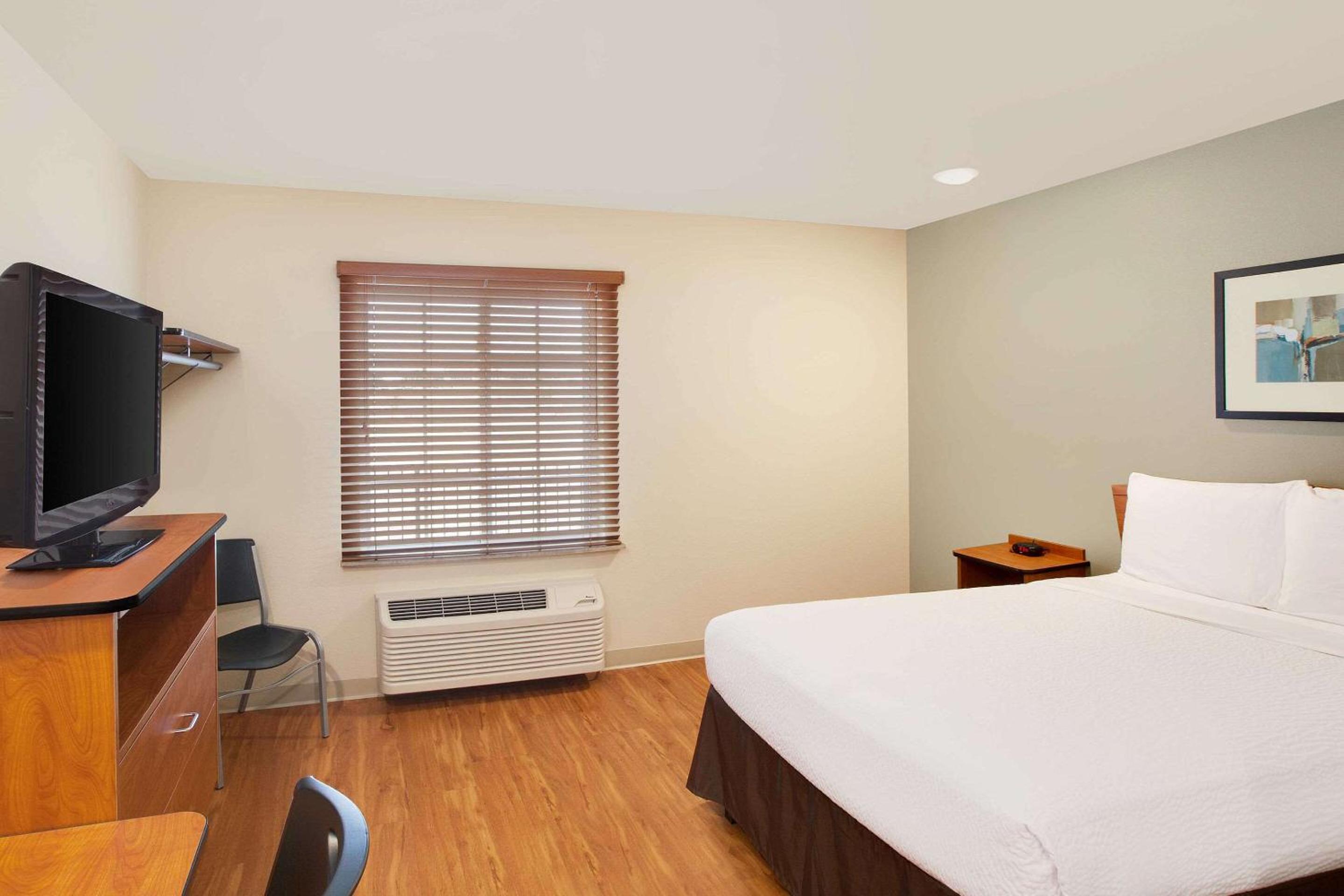 WoodSpring Suites College Station