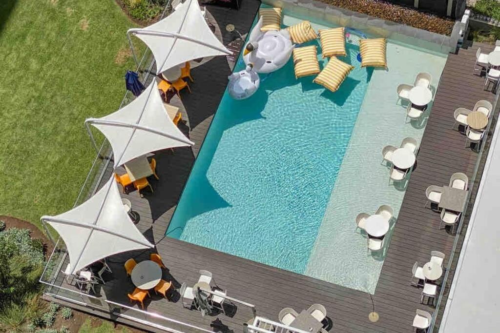 New Luxury Spacious Apartment
