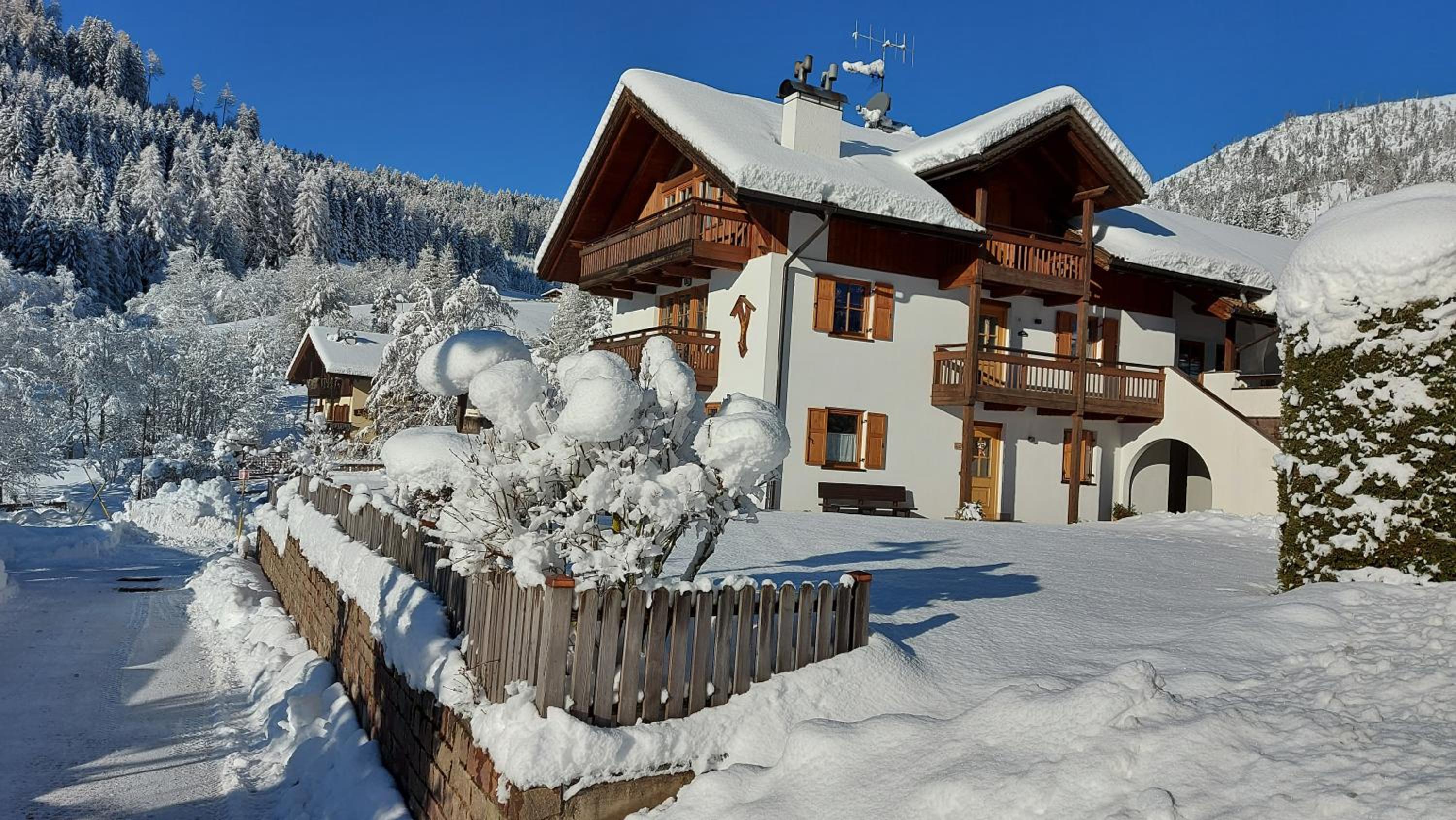 CHALET VILLA RITA view 3