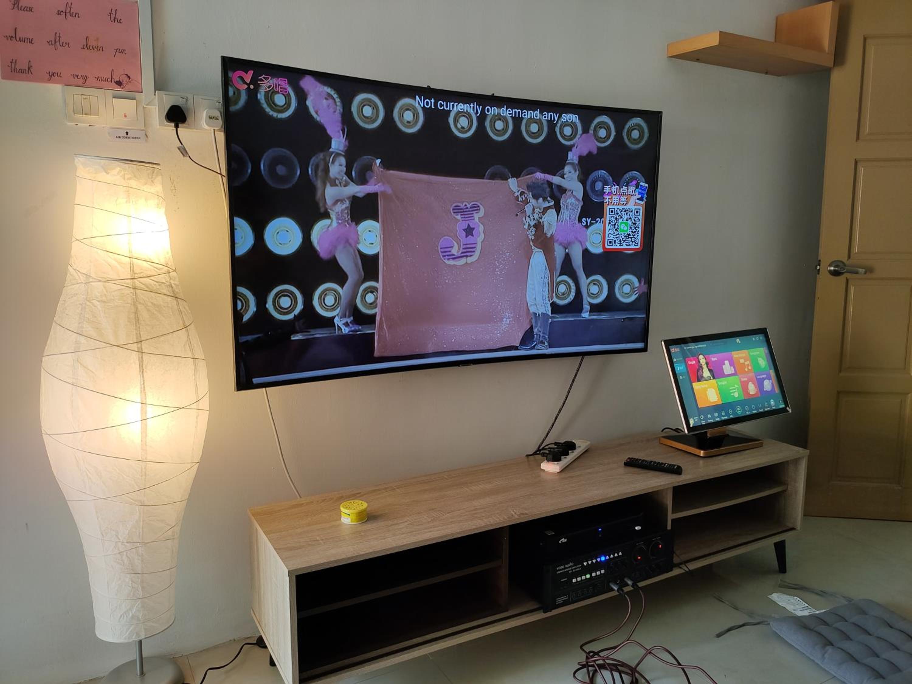 Hotel PARTY HAUS 7 bedrooms 8 toilets - Image 1