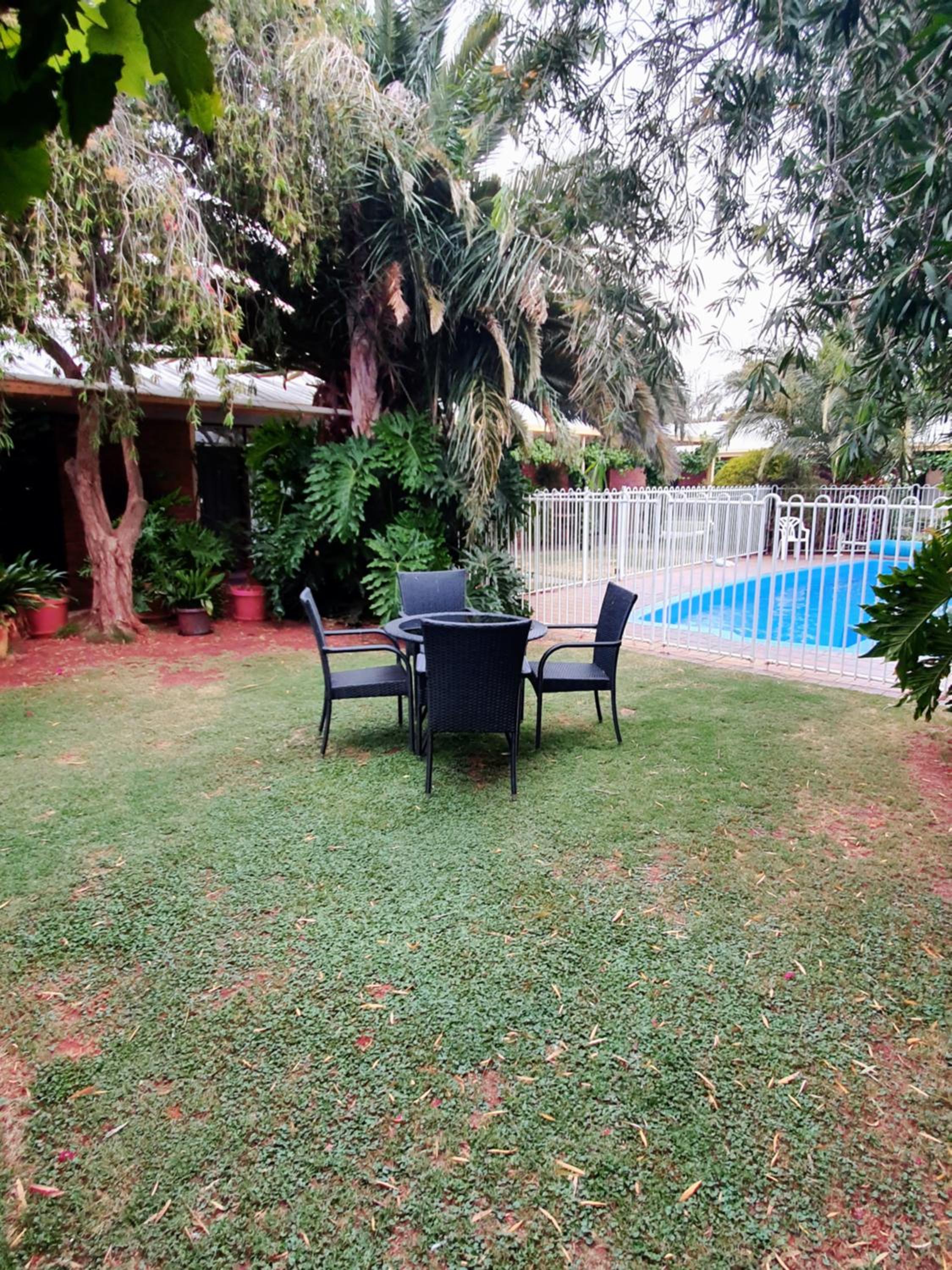 Roundhouse Motel view 4