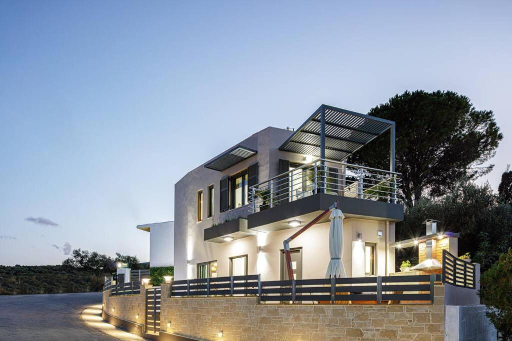 Villa Chryssi