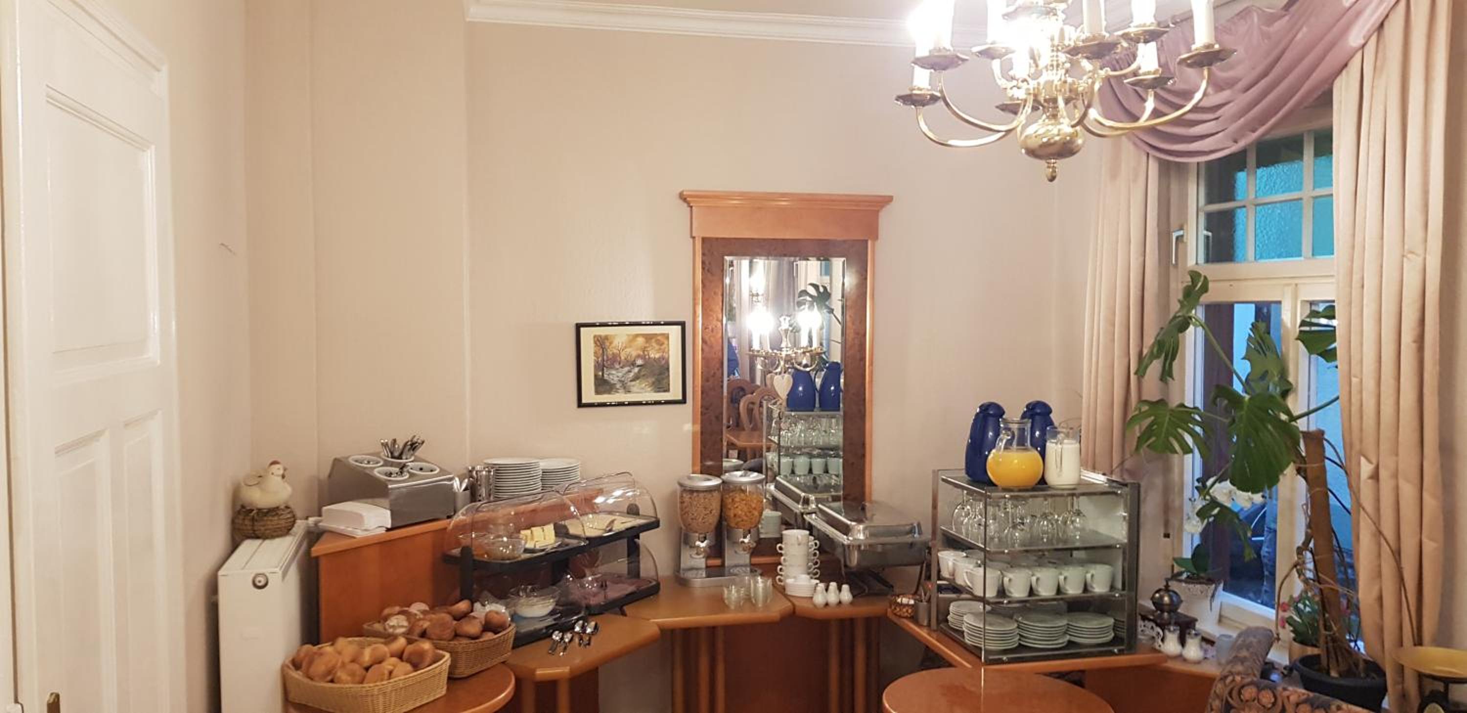 Cafe-Konditorei-Pension Sander