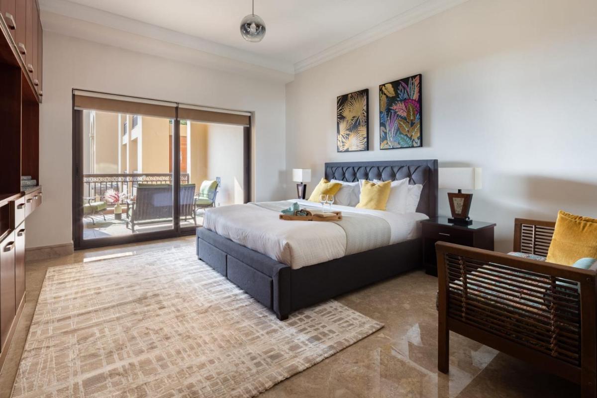 Frank Porter - Fairmont Palm Residences