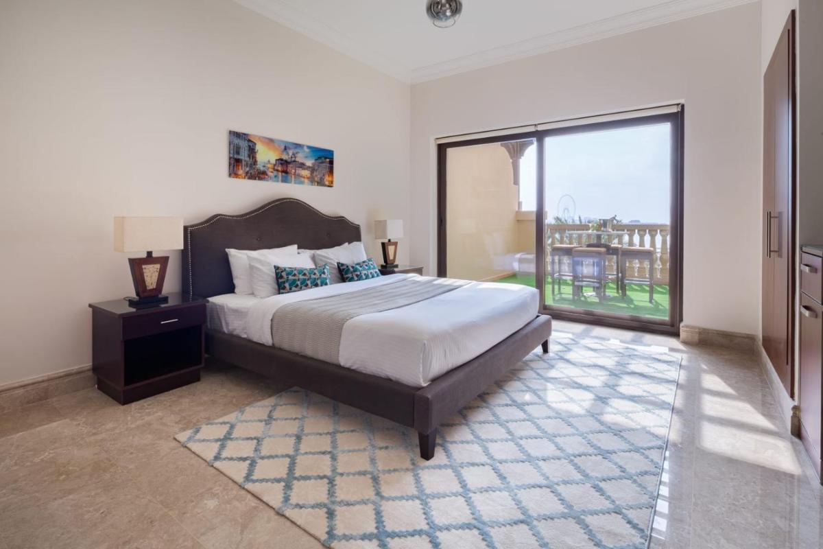 Frank Porter - Fairmont Palm Residences
