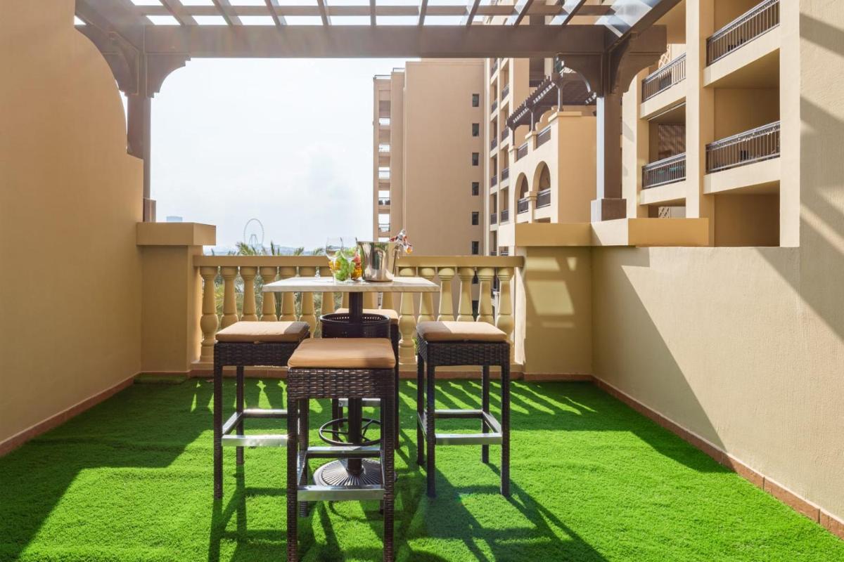 Frank Porter - Fairmont Palm Residences