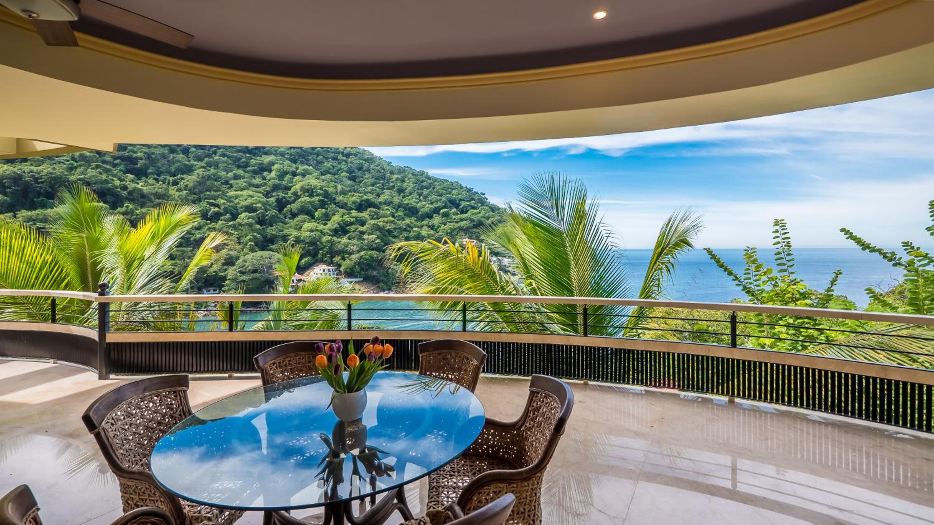 South Shore Villa Armonia Luxury Boutique