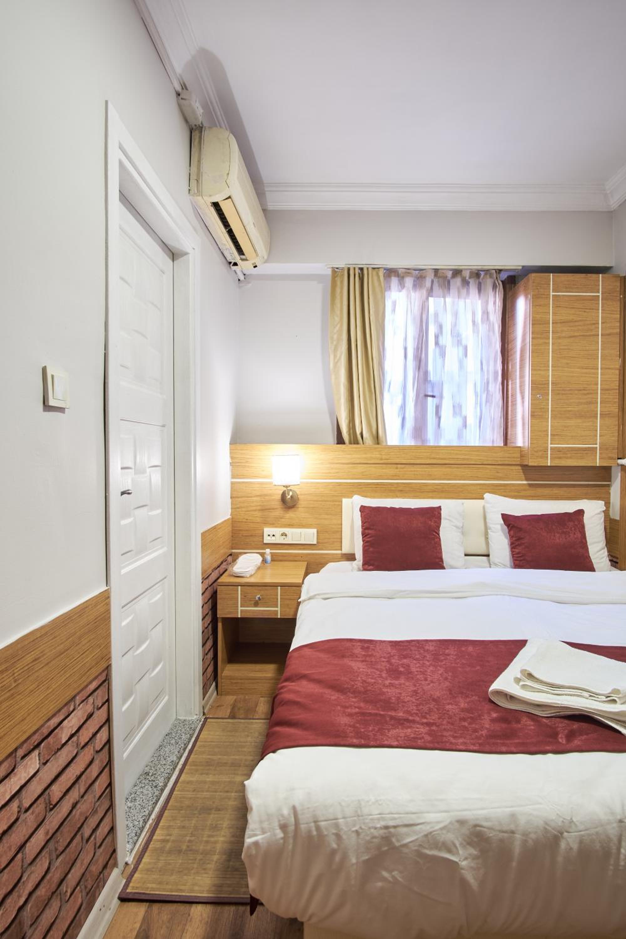 Central Suites Taksim - Image 41