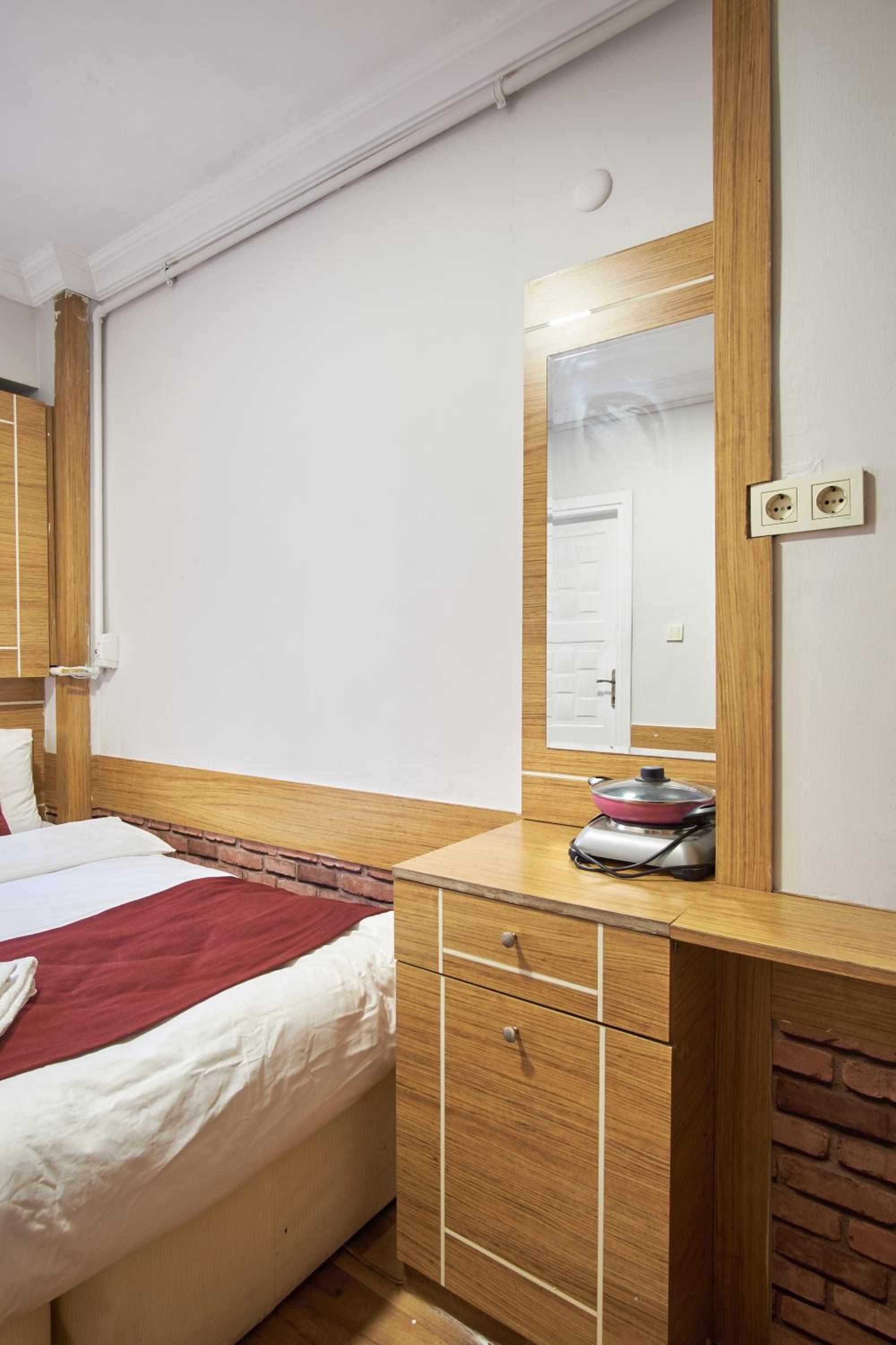 Central Suites Taksim - Image 38