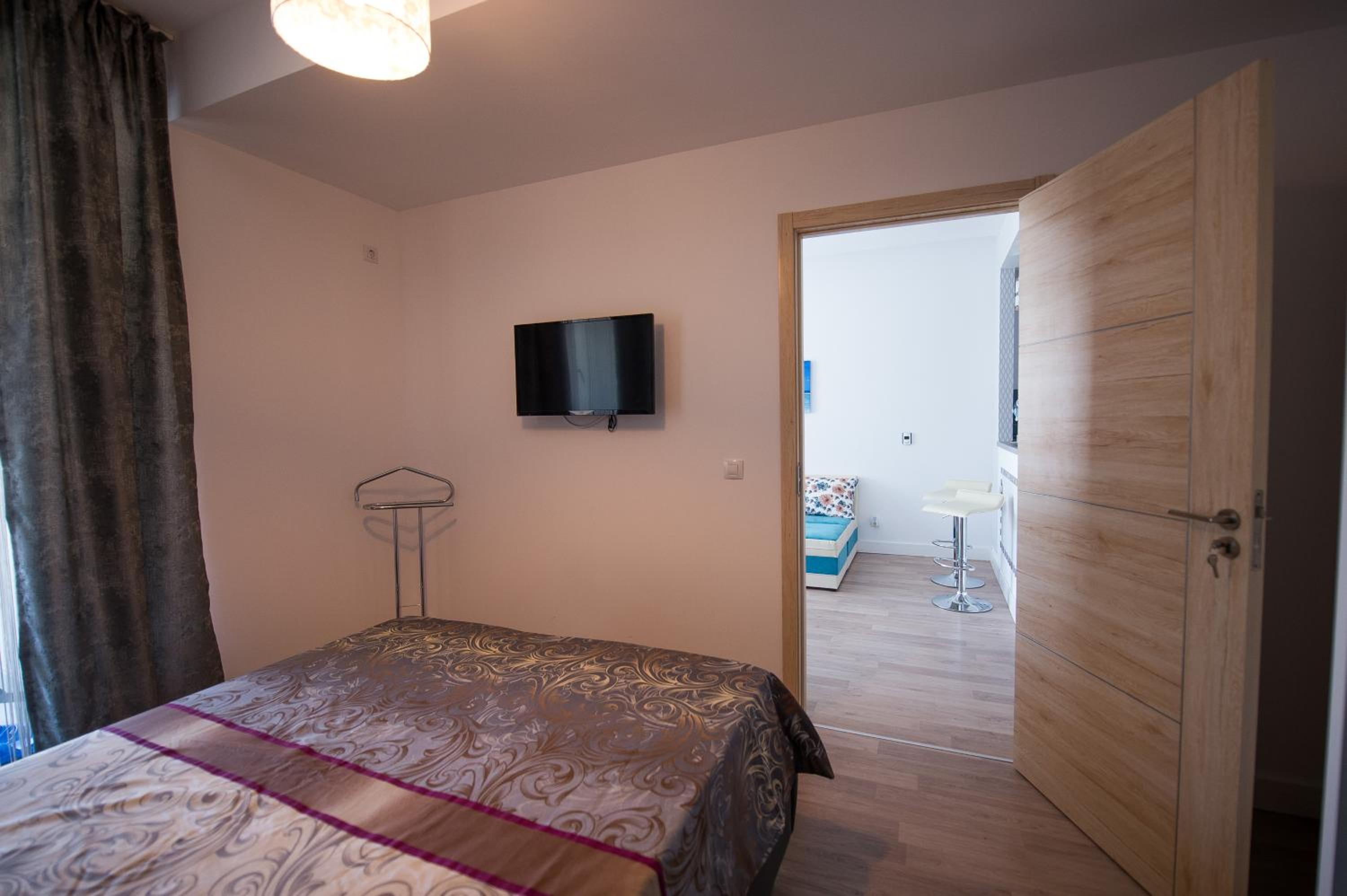 Apartel Olivia view 4