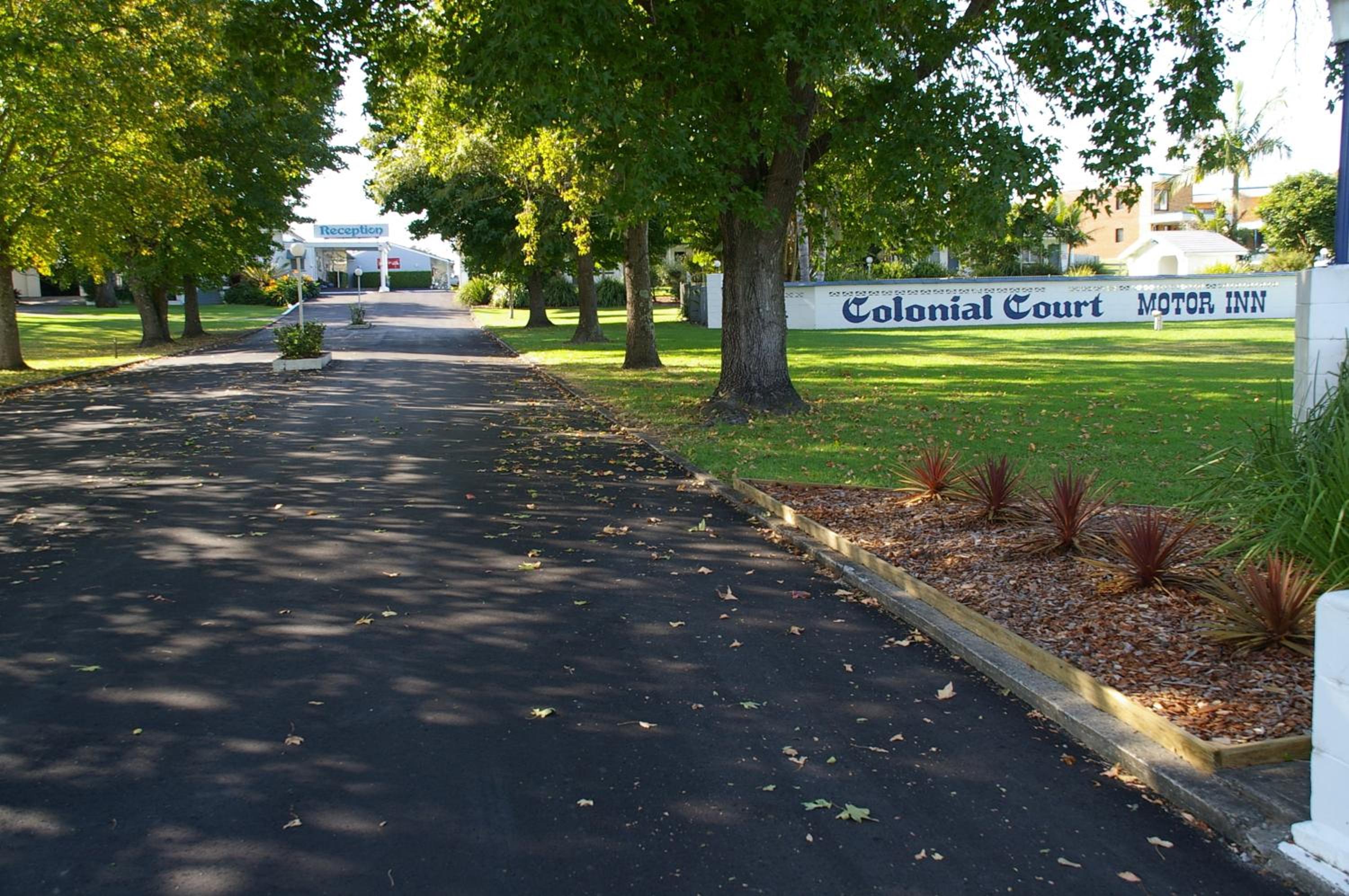 Colonial Court Motor Inn