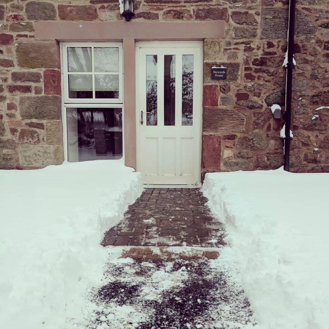 Old Farm Holiday Cottages - Scottish Borders view 4