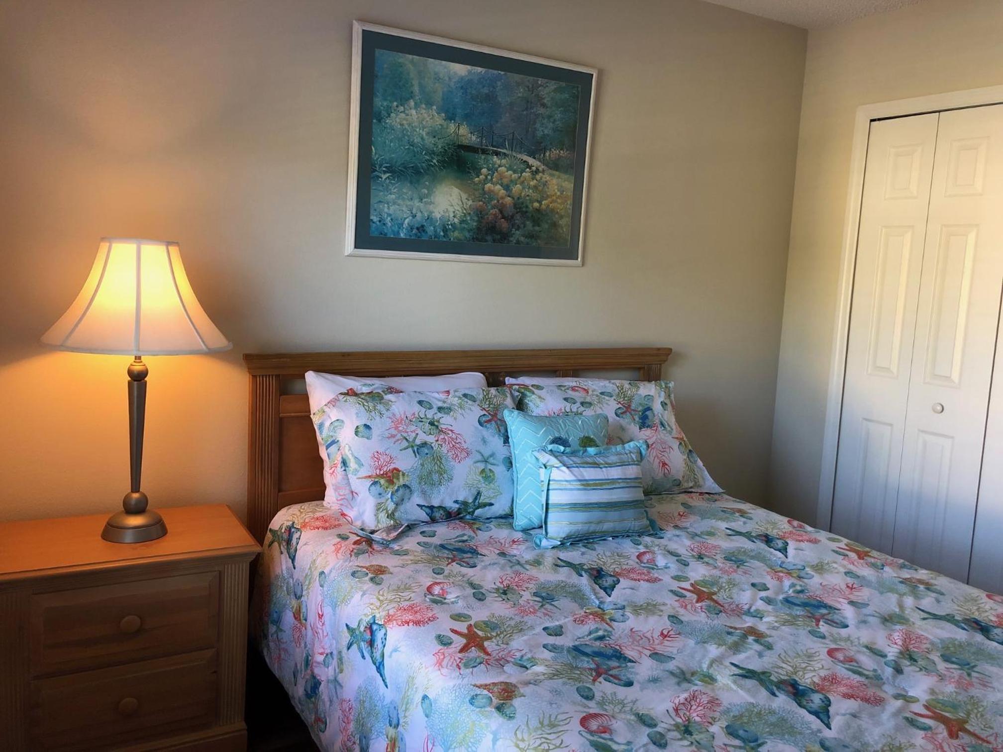 Gated Emerald island resort townhome, Overlook Pool, 3 miles to Disney, rent by owner view 4