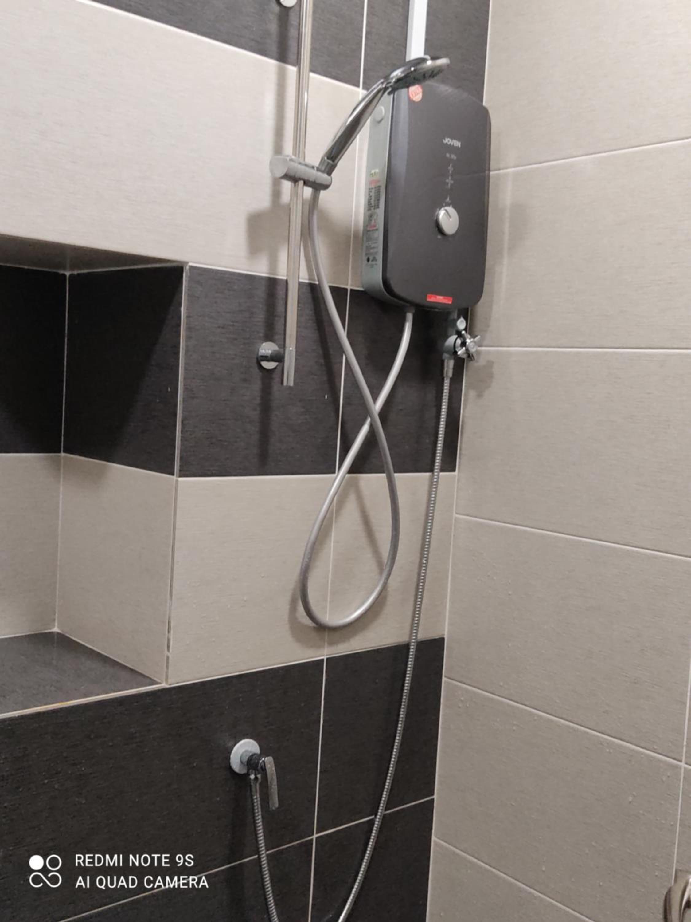 01-AustinRegency homestay Studio family room 4pax near Toppen Aeon Tebrau