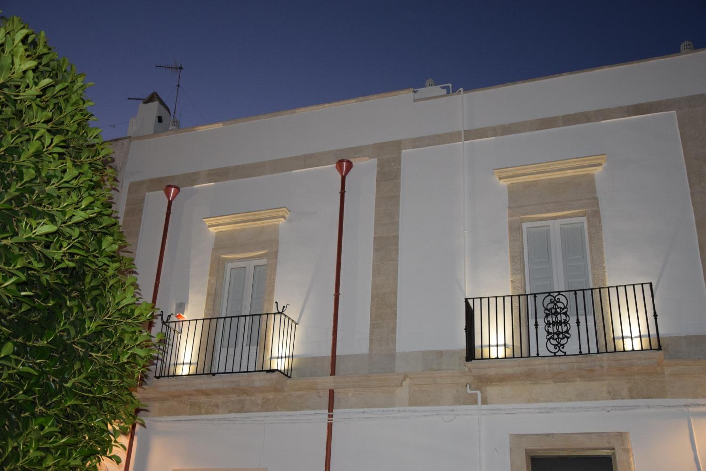 Palazzo Rimesa view 2