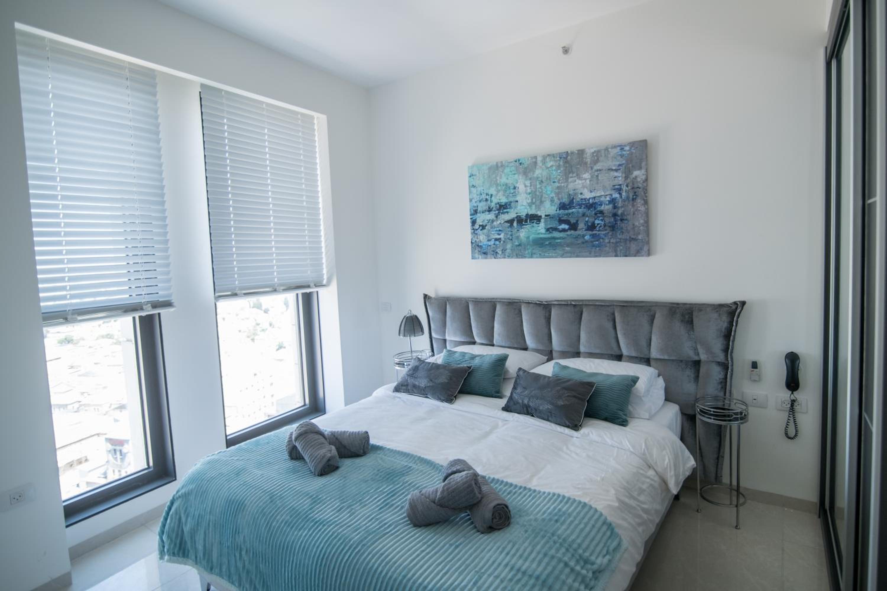 Gorgeous Design 3 BDR Apart - J Tower - Amazing View! view 2