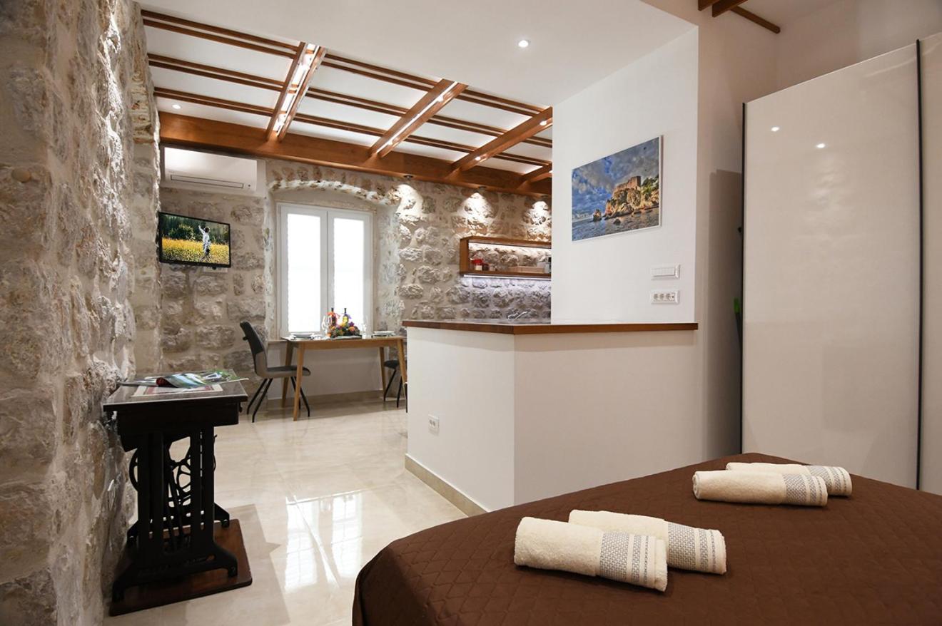 Old Town Dubrovnik Studio, Quiet Street, 2 min Stradun photo 3